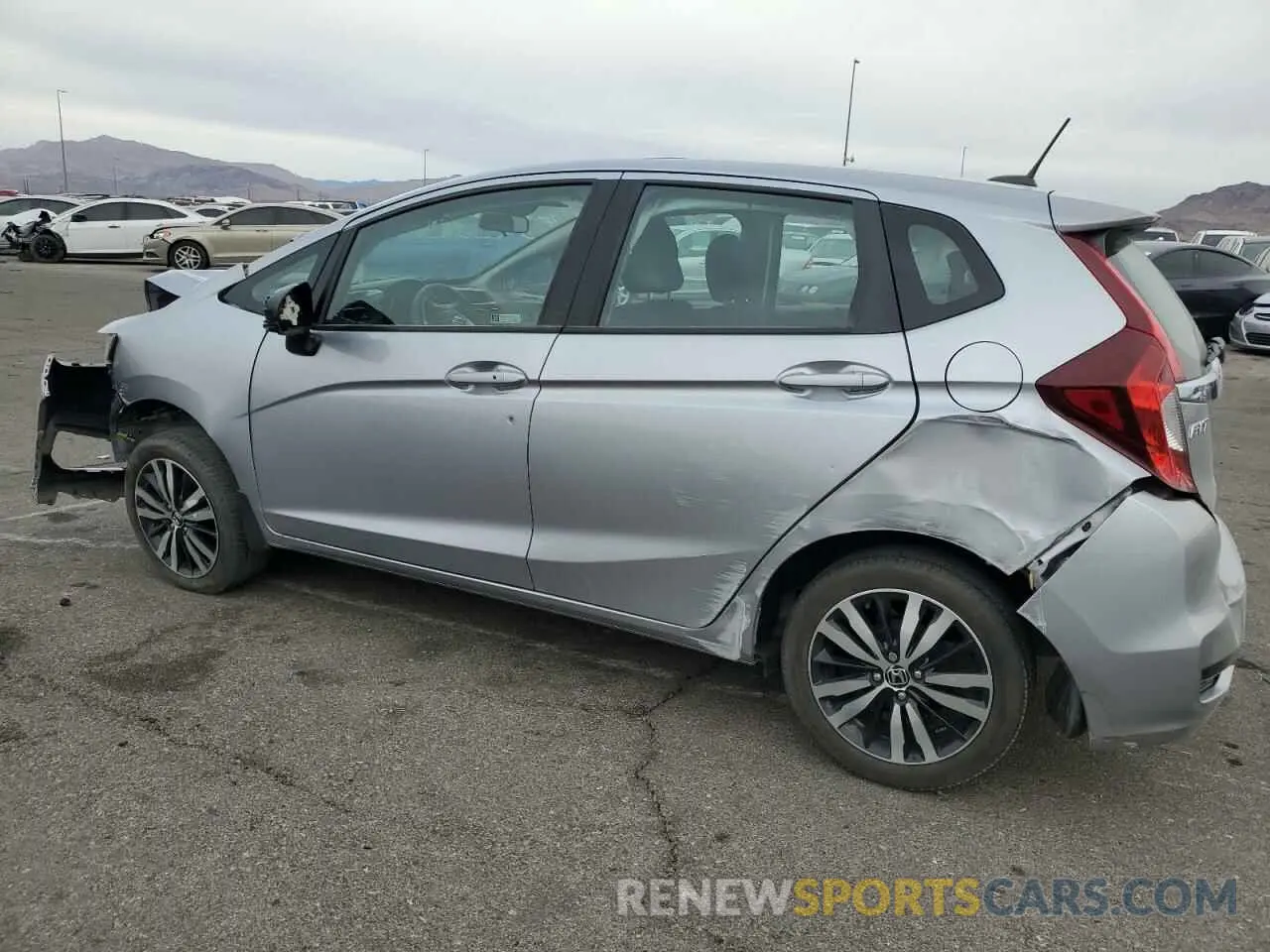 2 fotografías del automóvil dañado 3HGGK5H80KM714325 HONDA FIT 2019