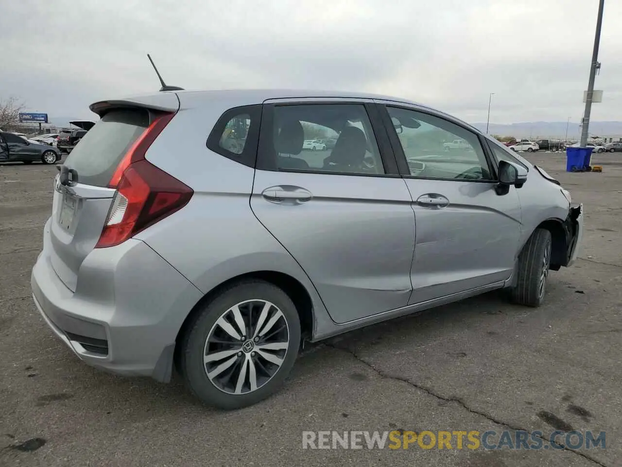 3 fotografías del automóvil dañado 3HGGK5H80KM714325 HONDA FIT 2019