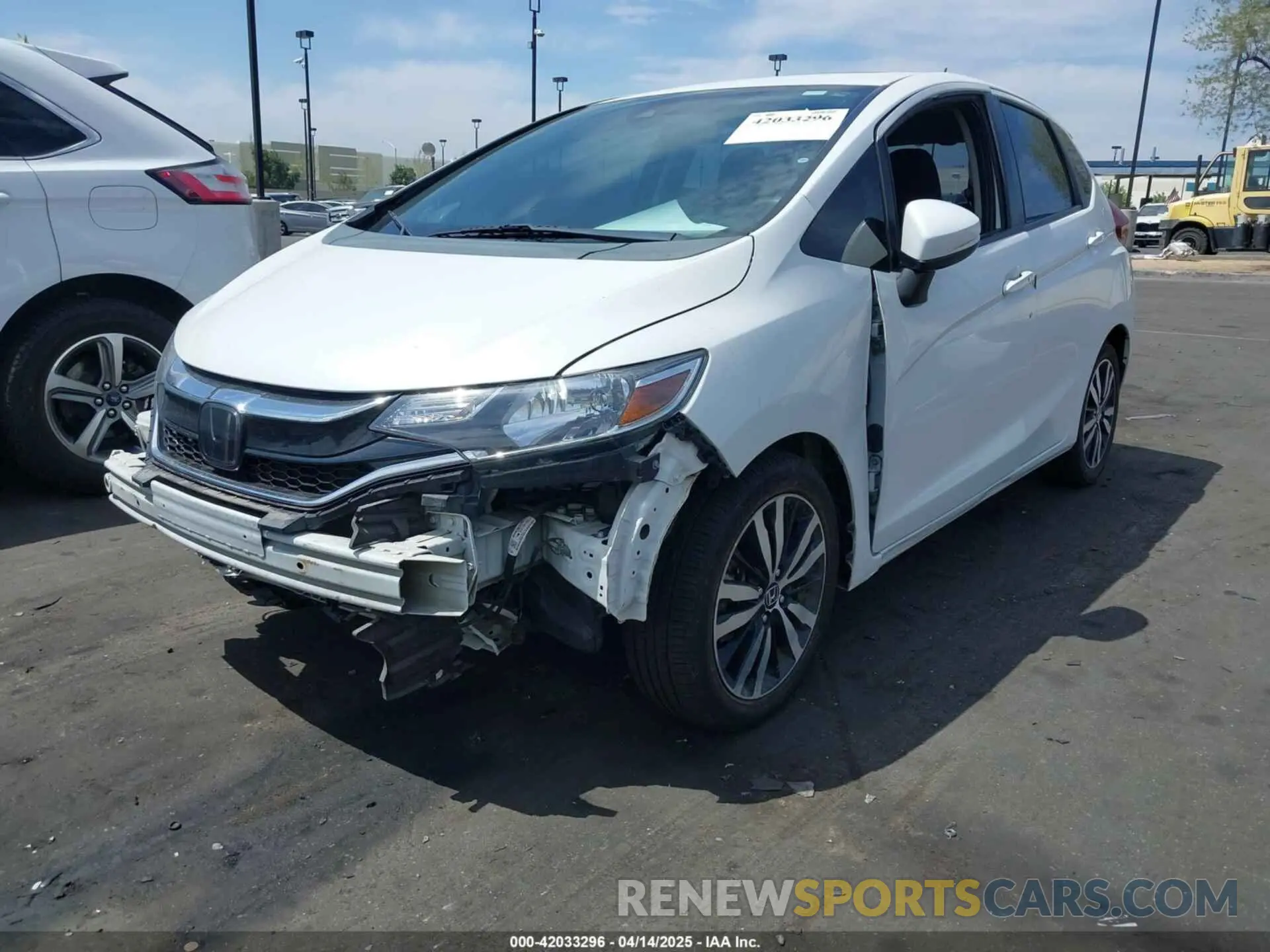 2 fotografías del automóvil dañado 3HGGK5H80KM715748 HONDA FIT 2019