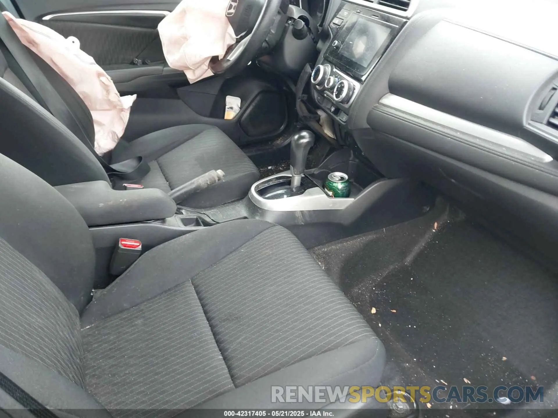 5 fotografías del automóvil dañado 3HGGK5H80KM737636 HONDA FIT 2019