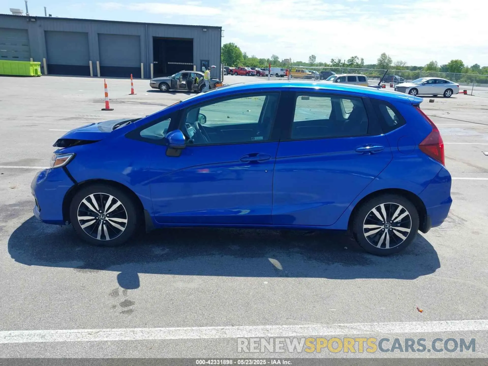 14 fotografías del automóvil dañado 3HGGK5H80KM748958 HONDA FIT 2019