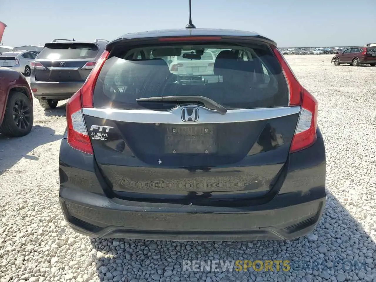 6 fotografías del automóvil dañado 3HGGK5H83KM730843 HONDA FIT 2019