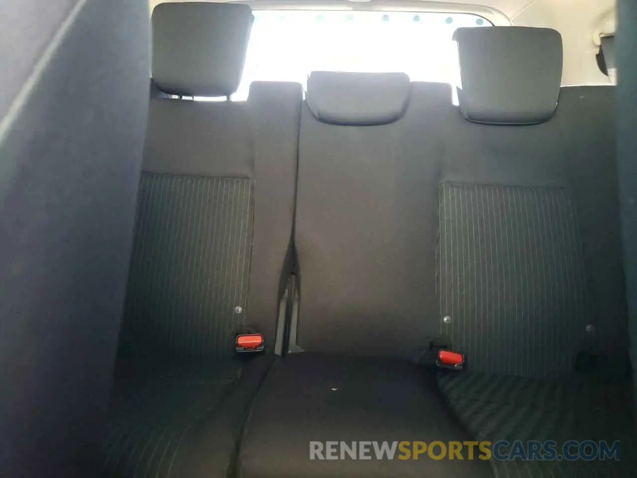 10 fotografías del automóvil dañado 3HGGK5H83KM737663 HONDA FIT 2019