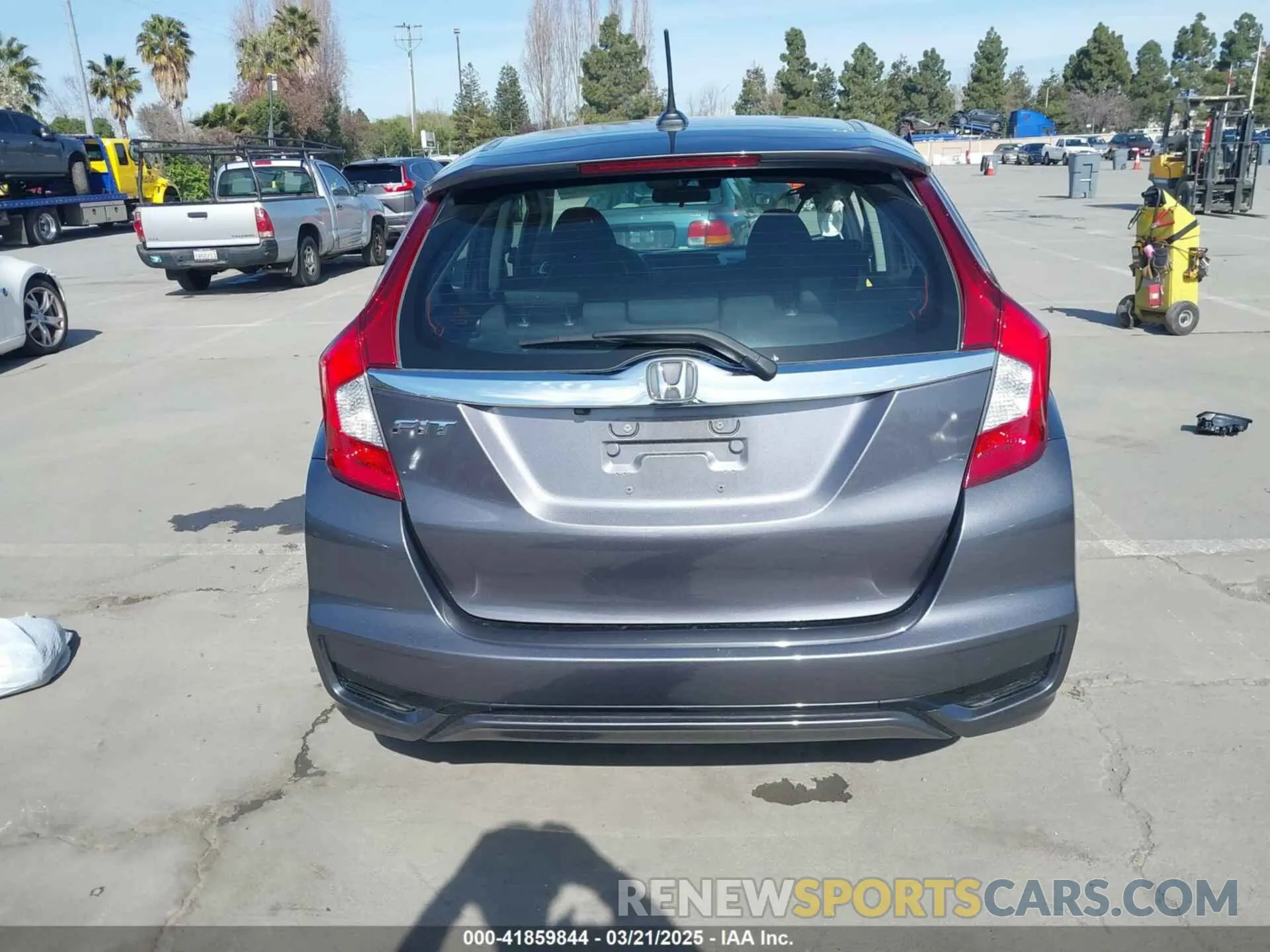 17 fotografías del automóvil dañado 3HGGK5H84KM742208 HONDA FIT 2019