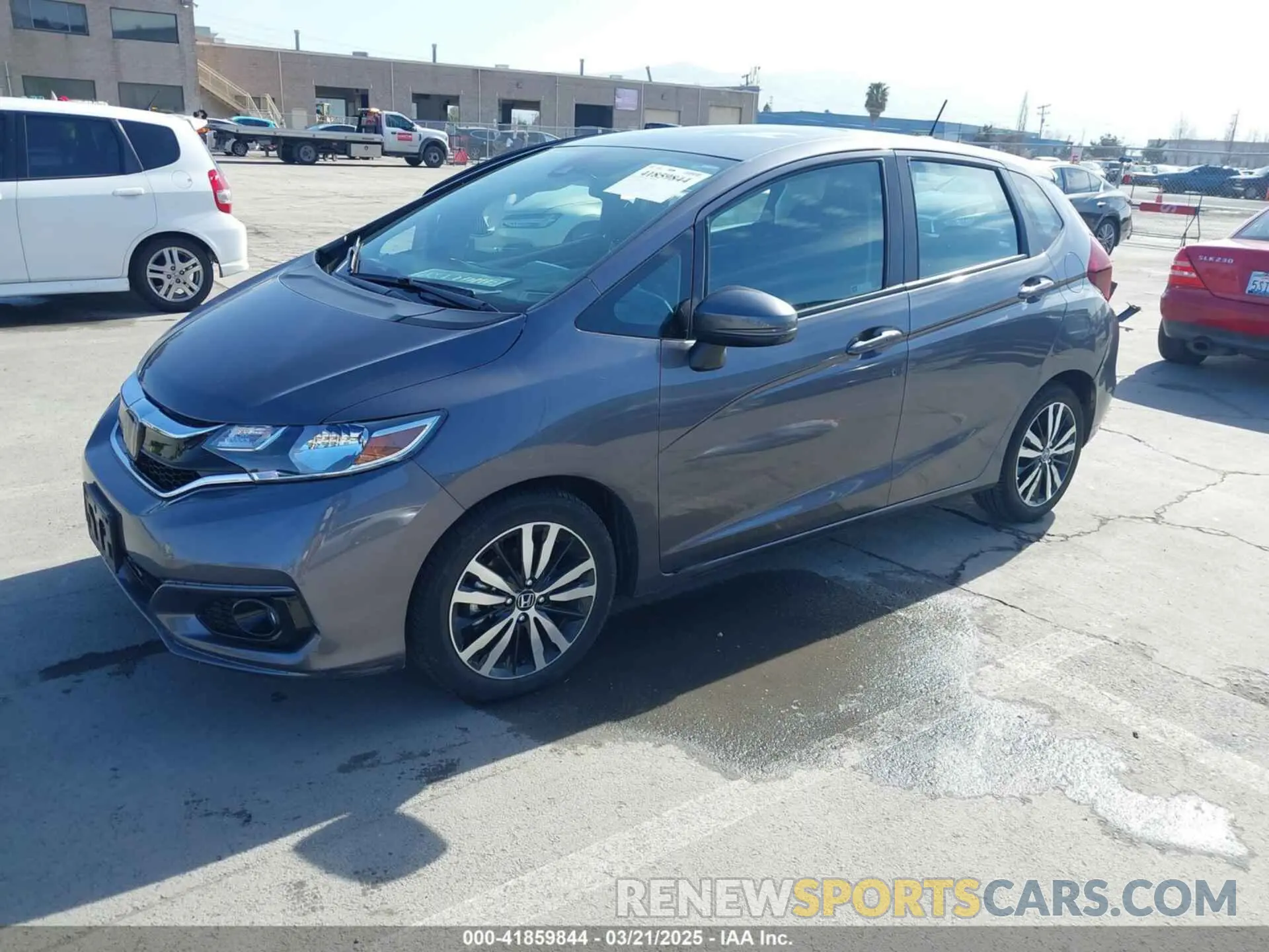 2 fotografías del automóvil dañado 3HGGK5H84KM742208 HONDA FIT 2019