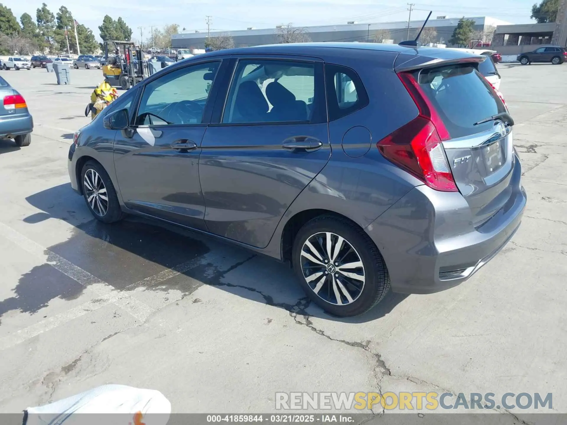 3 fotografías del automóvil dañado 3HGGK5H84KM742208 HONDA FIT 2019