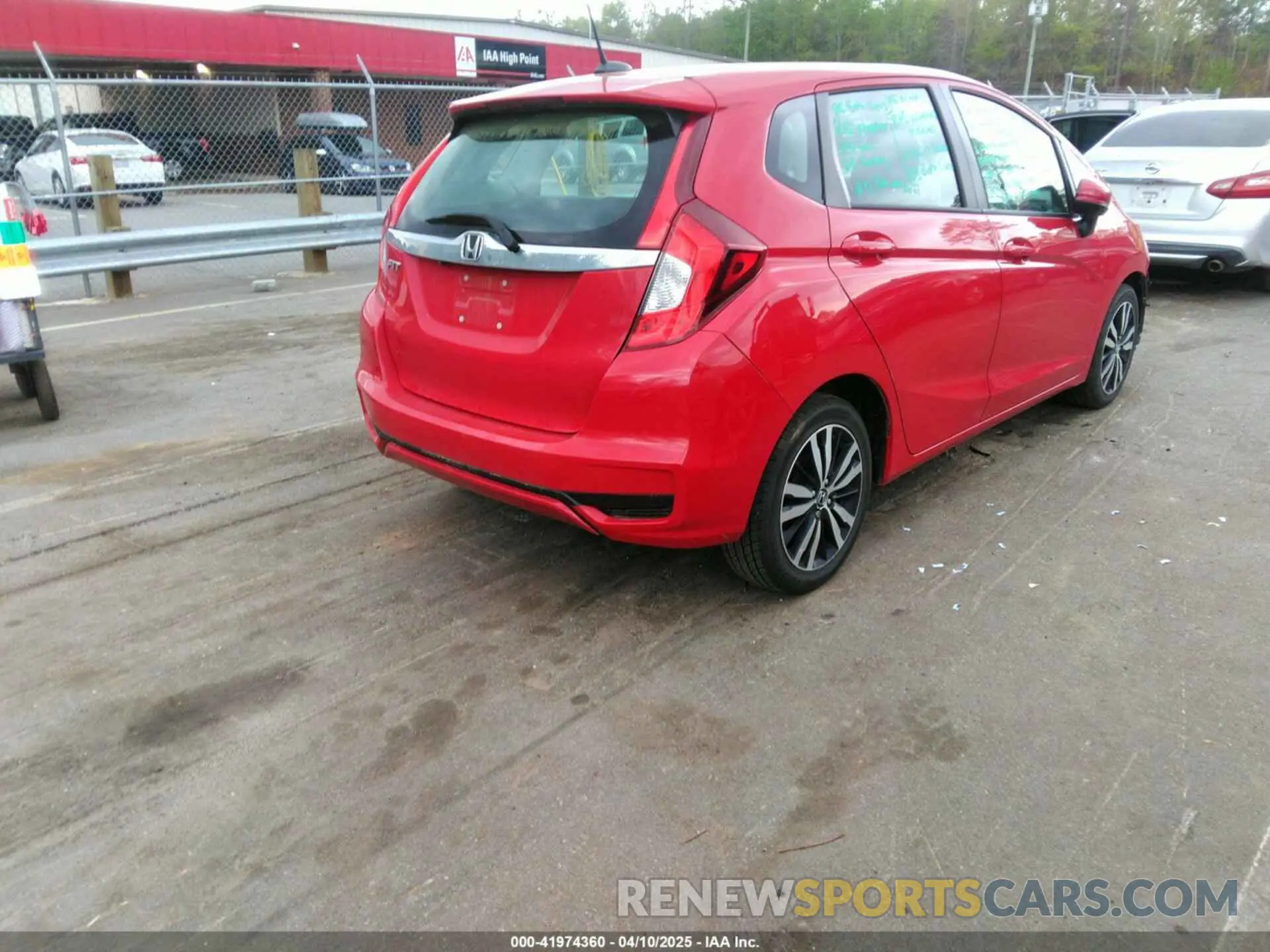 4 fotografías del automóvil dañado 3HGGK5H85KM717706 HONDA FIT 2019