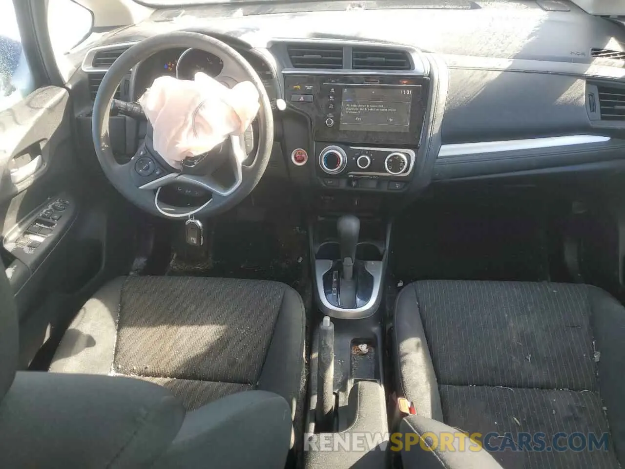 8 fotografías del automóvil dañado 3HGGK5H85KM743383 HONDA FIT 2019