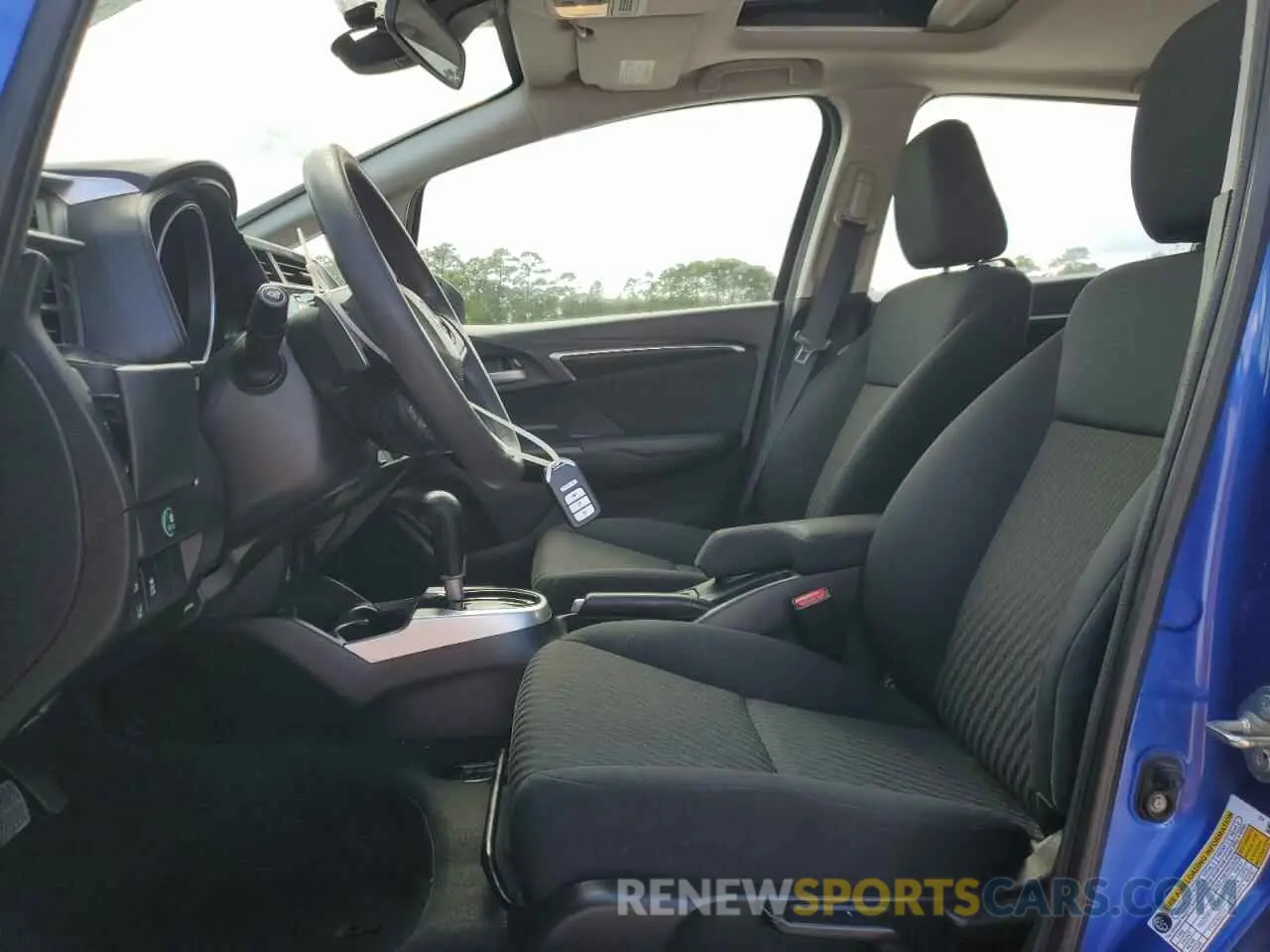 7 fotografías del automóvil dañado 3HGGK5H86KM744803 HONDA FIT 2019