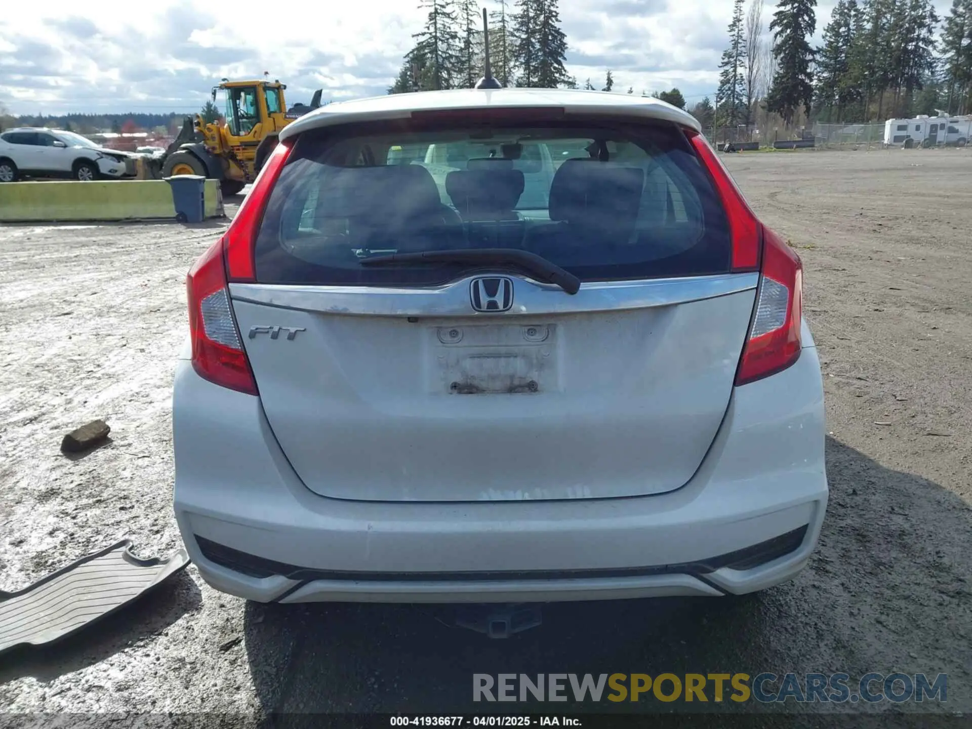 16 fotografías del automóvil dañado 3HGGK5H88KM716257 HONDA FIT 2019