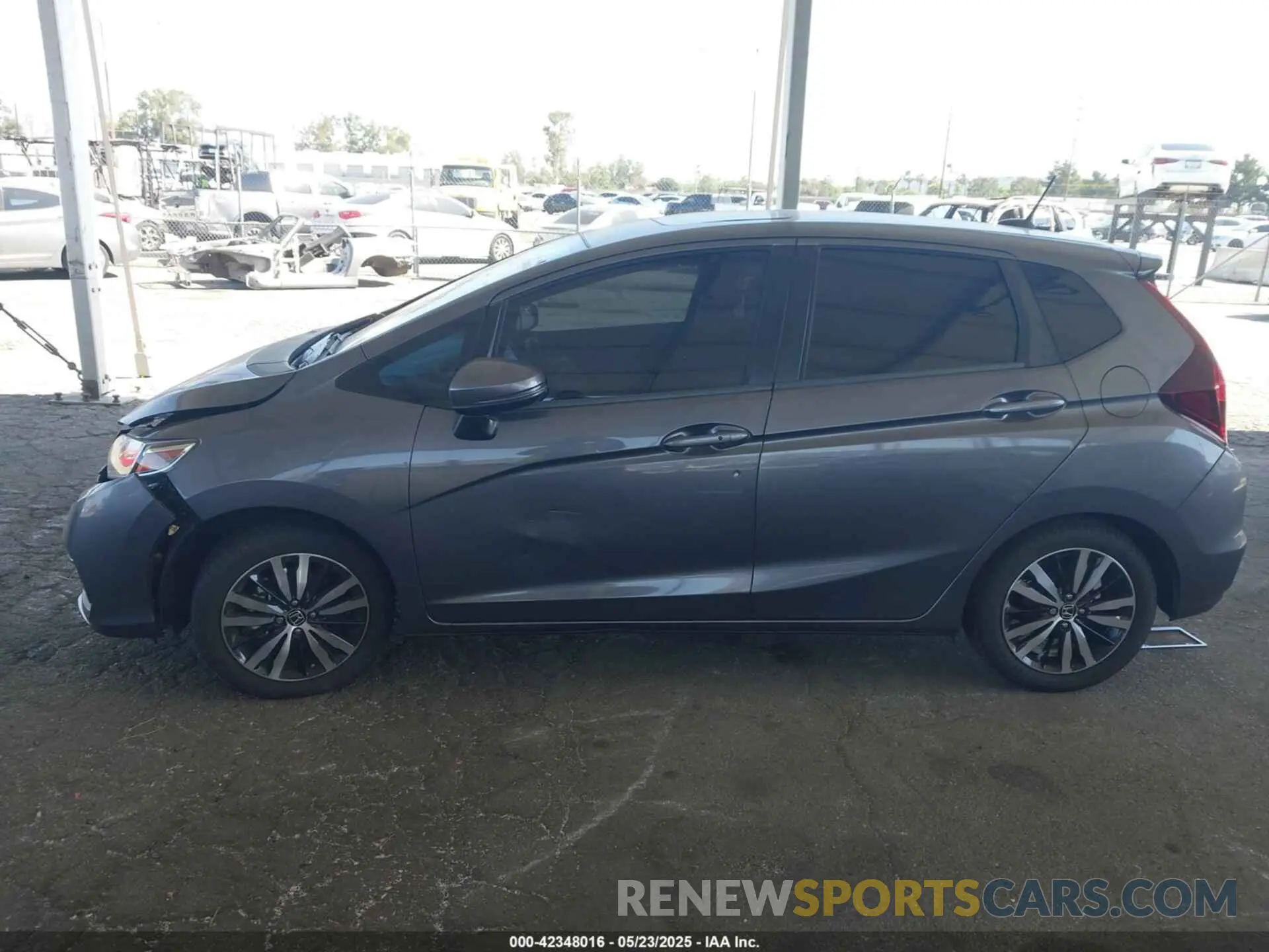 14 fotografías del automóvil dañado 3HGGK5H88KM719594 HONDA FIT 2019