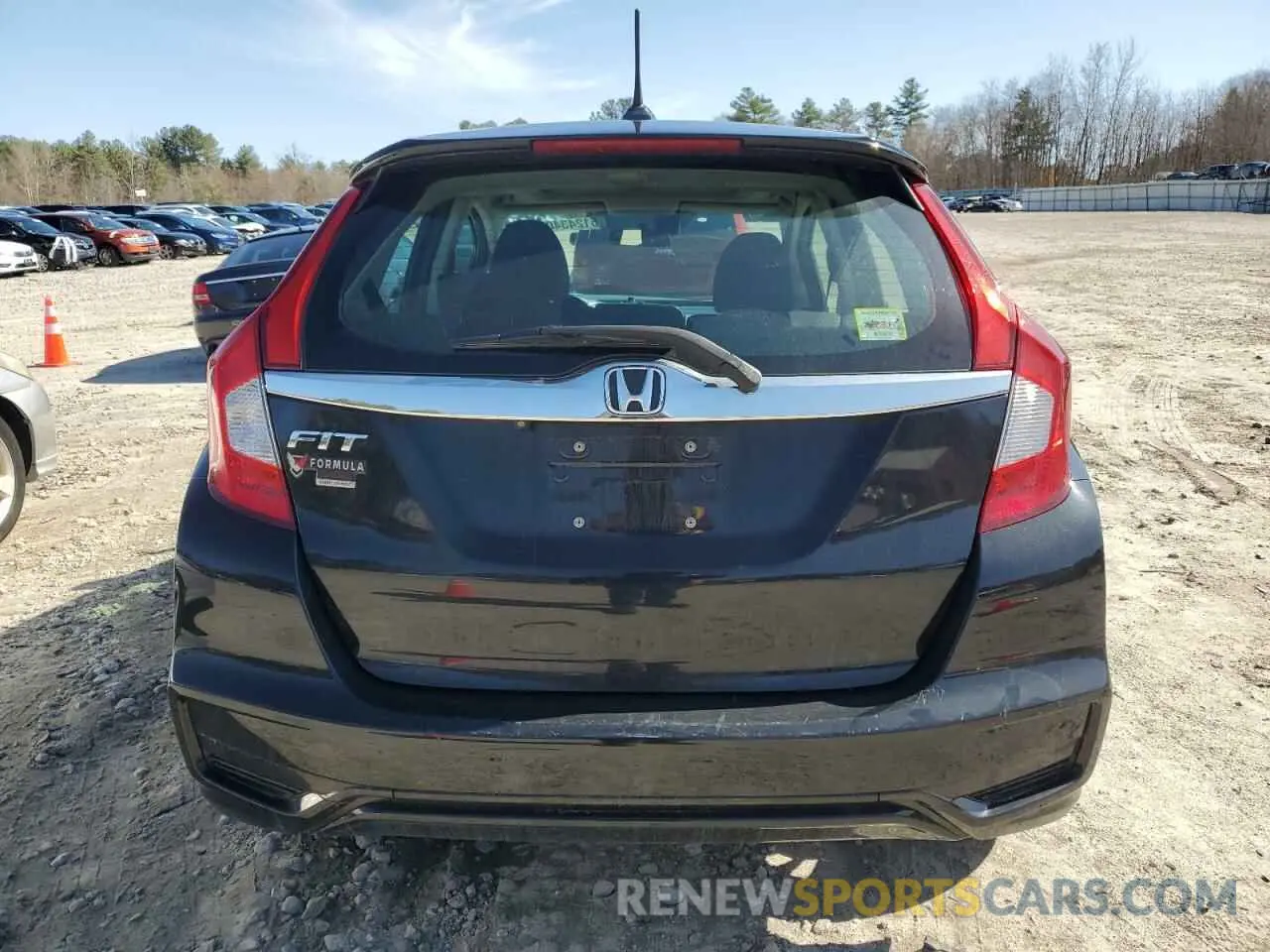 6 fotografías del automóvil dañado 3HGGK5H89KM747629 HONDA FIT 2019
