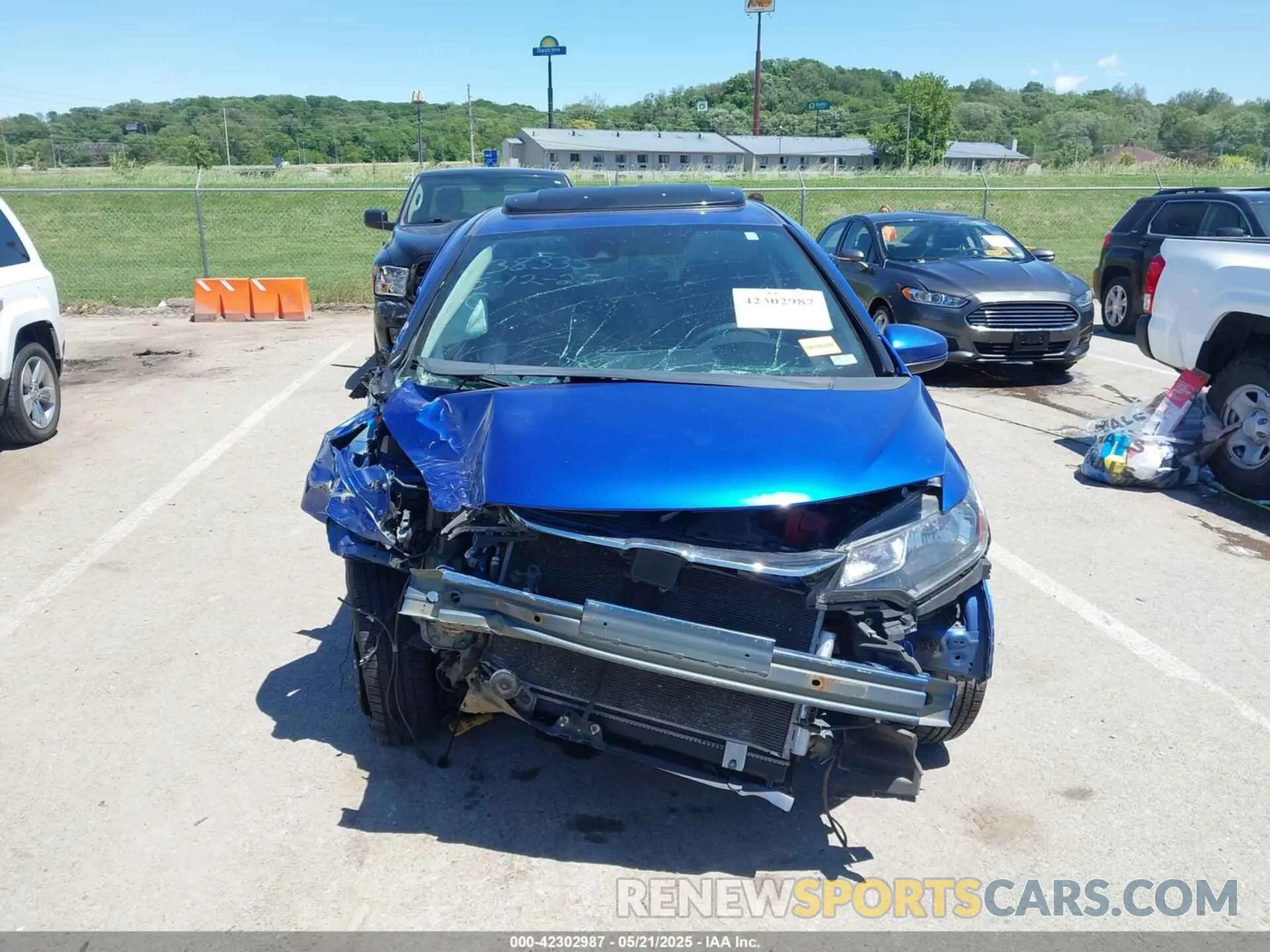 11 fotografías del automóvil dañado 3HGGK5H89KM753110 HONDA FIT 2019