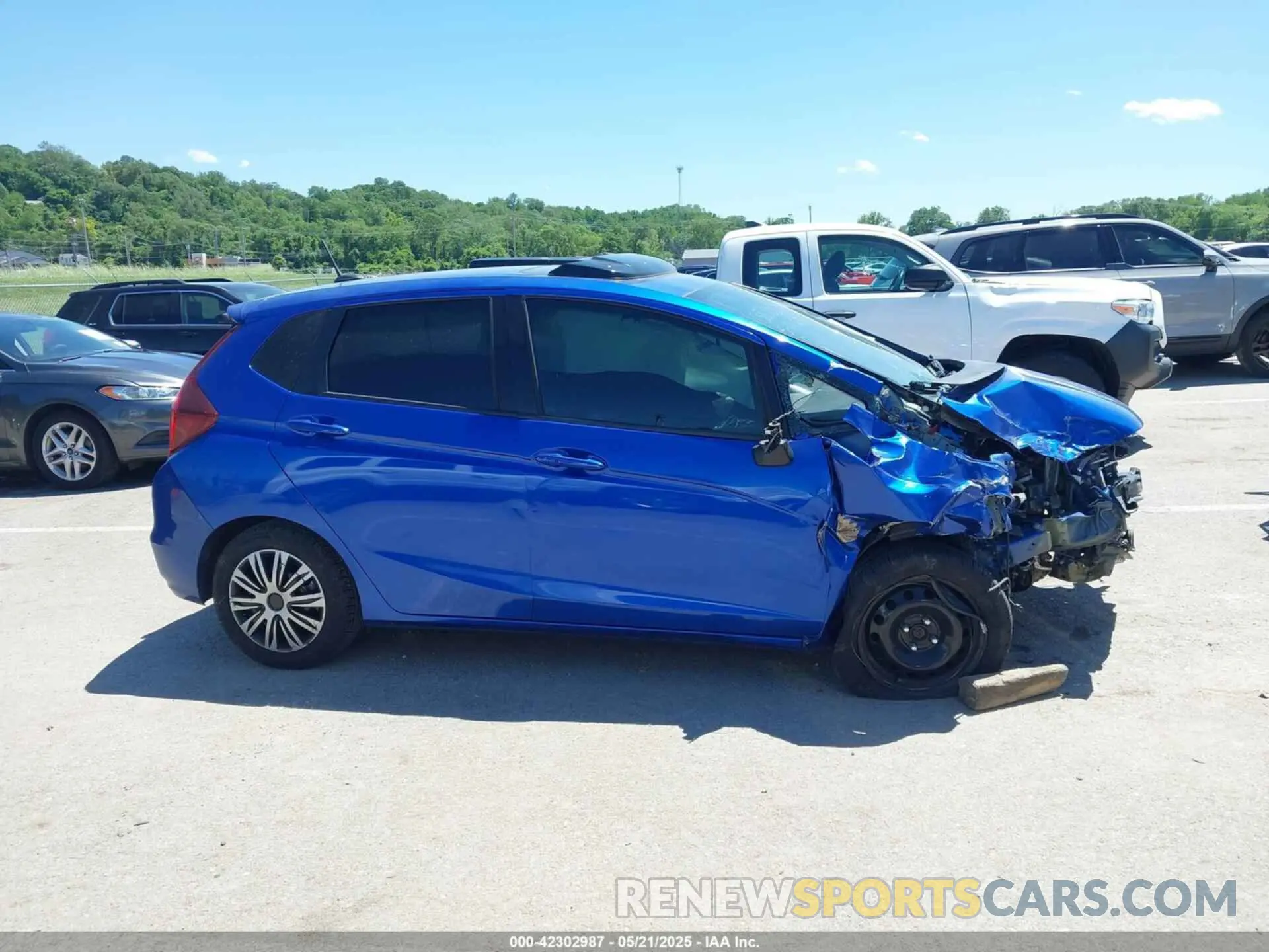 12 fotografías del automóvil dañado 3HGGK5H89KM753110 HONDA FIT 2019