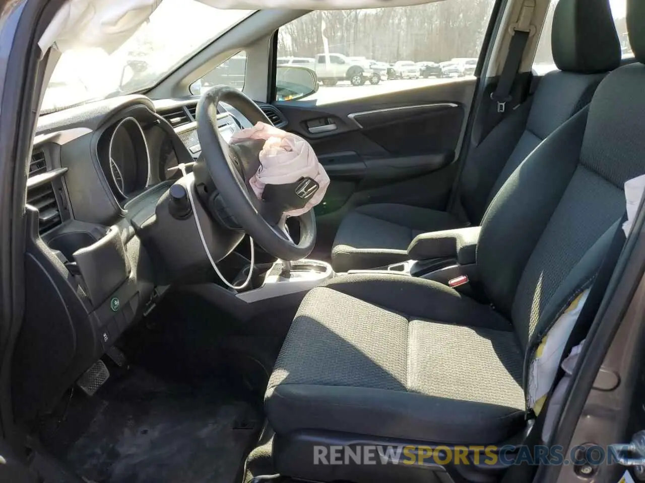 7 fotografías del automóvil dañado 3HGGK5H42LM712820 HONDA FIT 2020