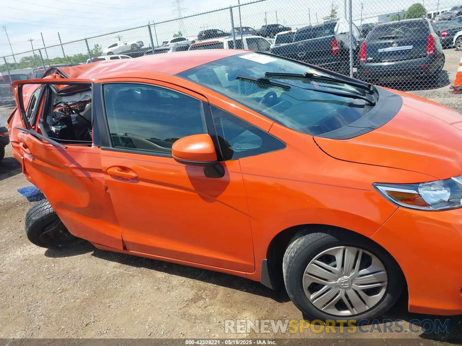 13 fotografías del automóvil dañado 3HGGK5H42LM727687 HONDA FIT 2020