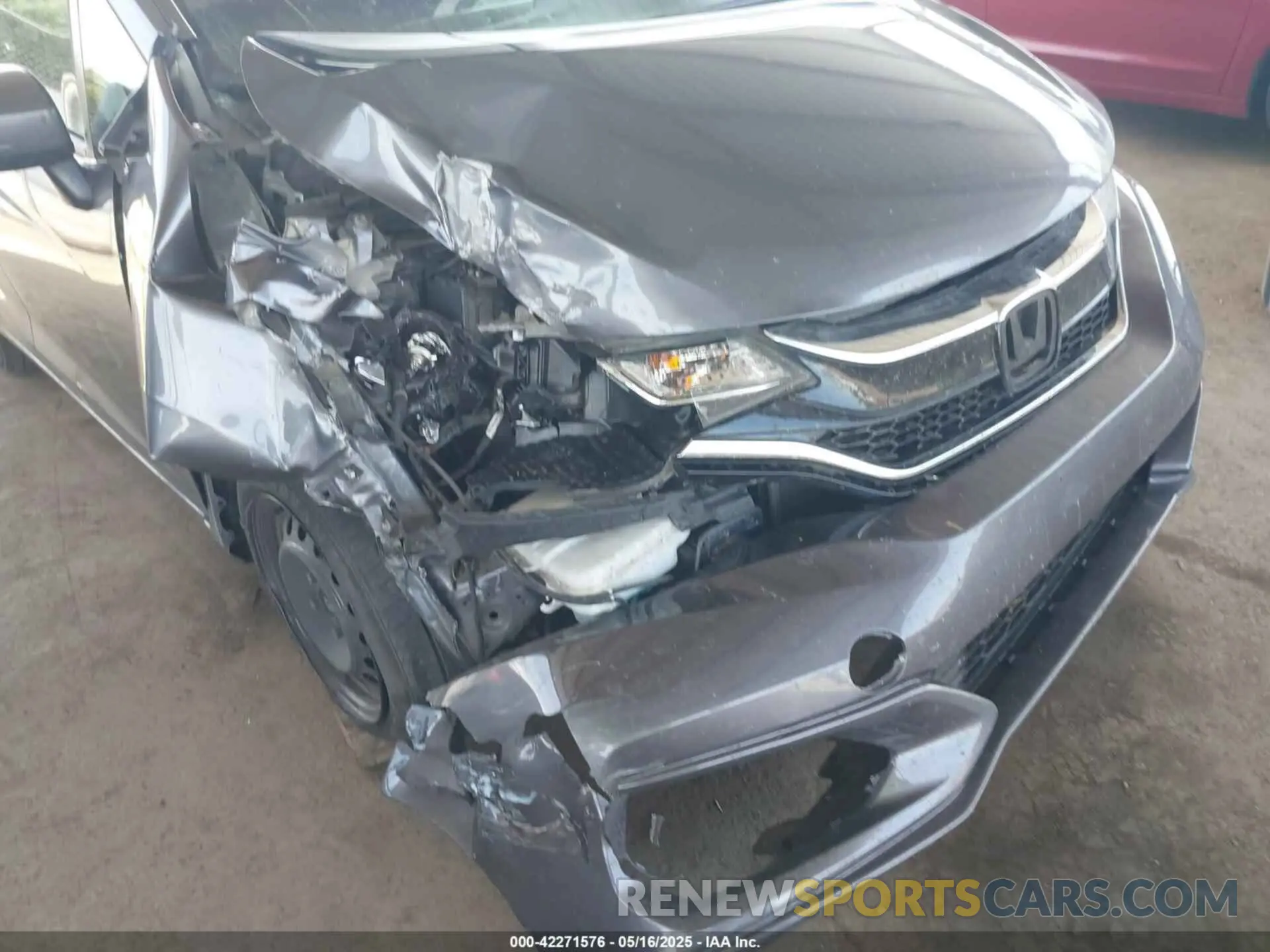 6 fotografías del automóvil dañado 3HGGK5H42LM728368 HONDA FIT 2020