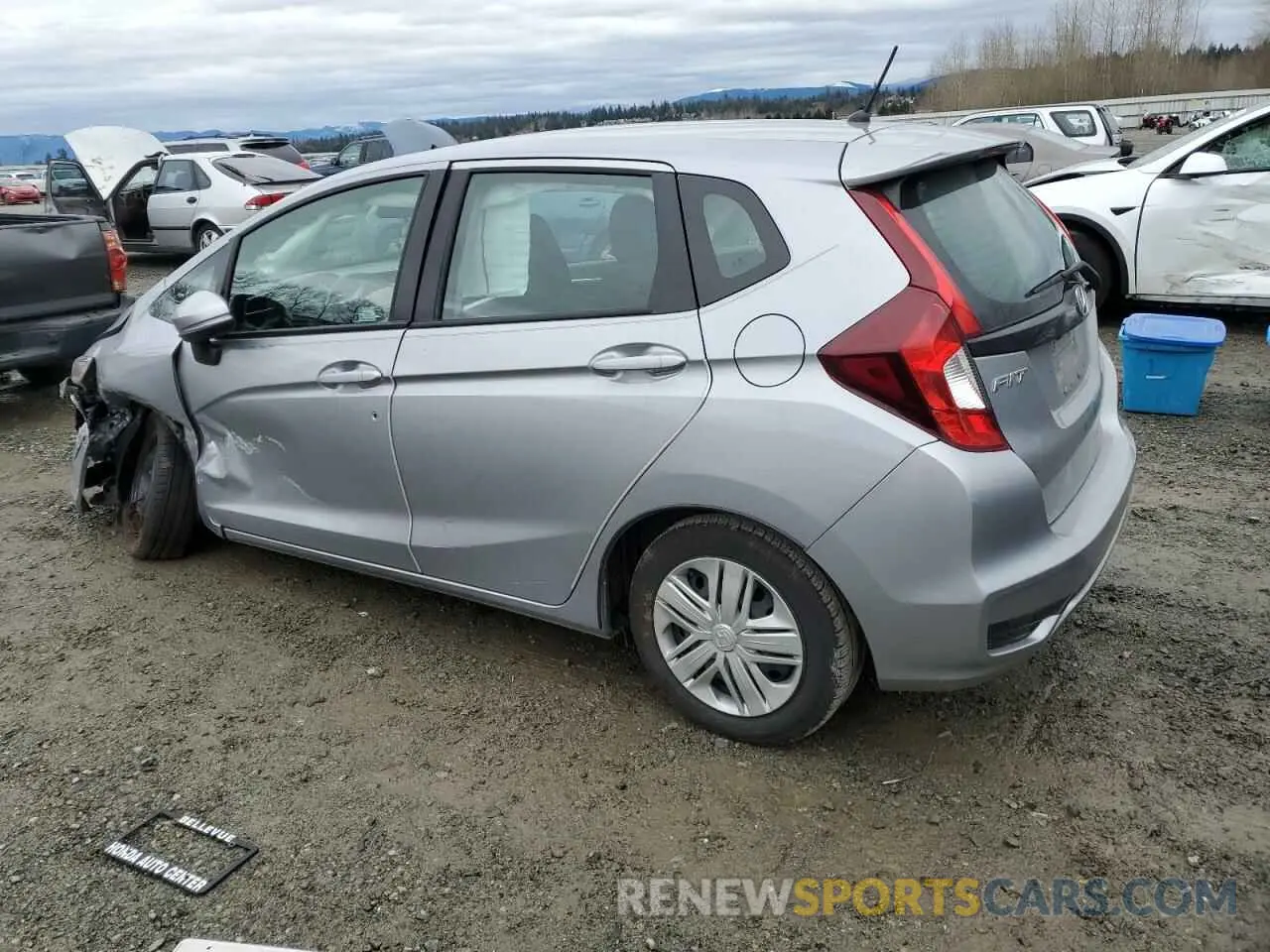 2 fotografías del automóvil dañado 3HGGK5H43LM711076 HONDA FIT 2020