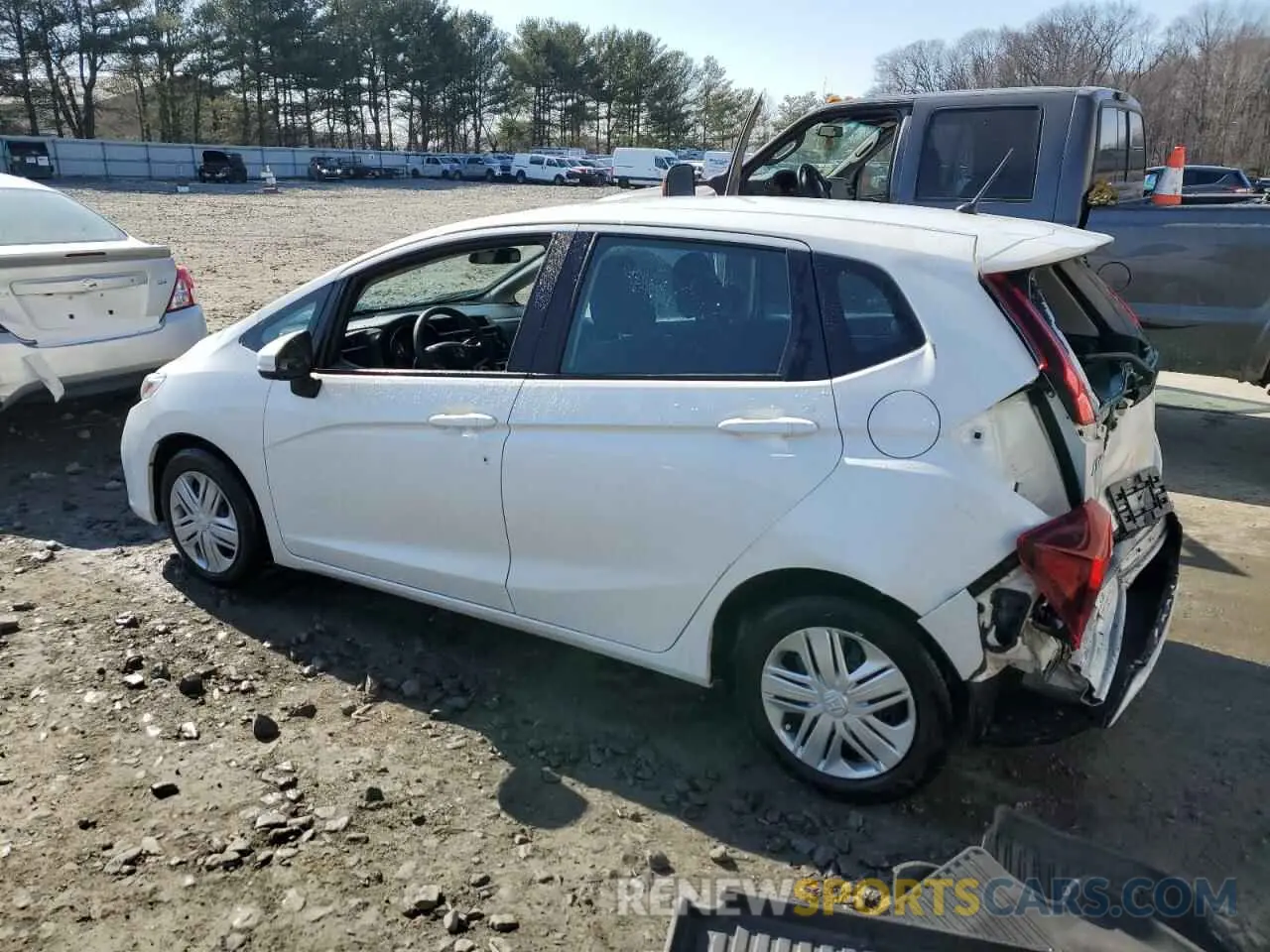 2 fotografías del automóvil dañado 3HGGK5H44LM717579 HONDA FIT 2020