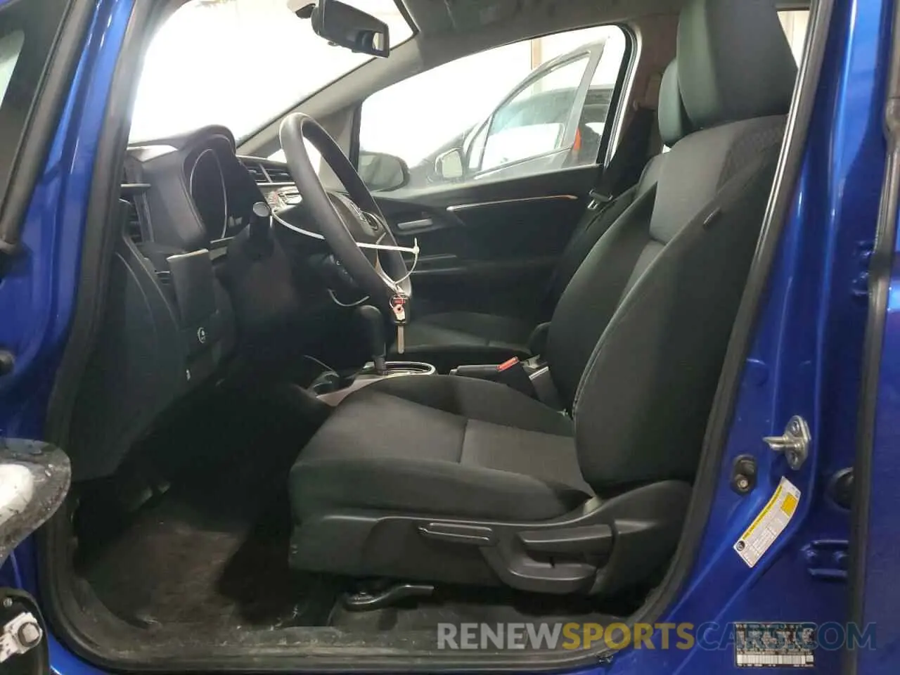 7 fotografías del automóvil dañado 3HGGK5H44LM722751 HONDA FIT 2020