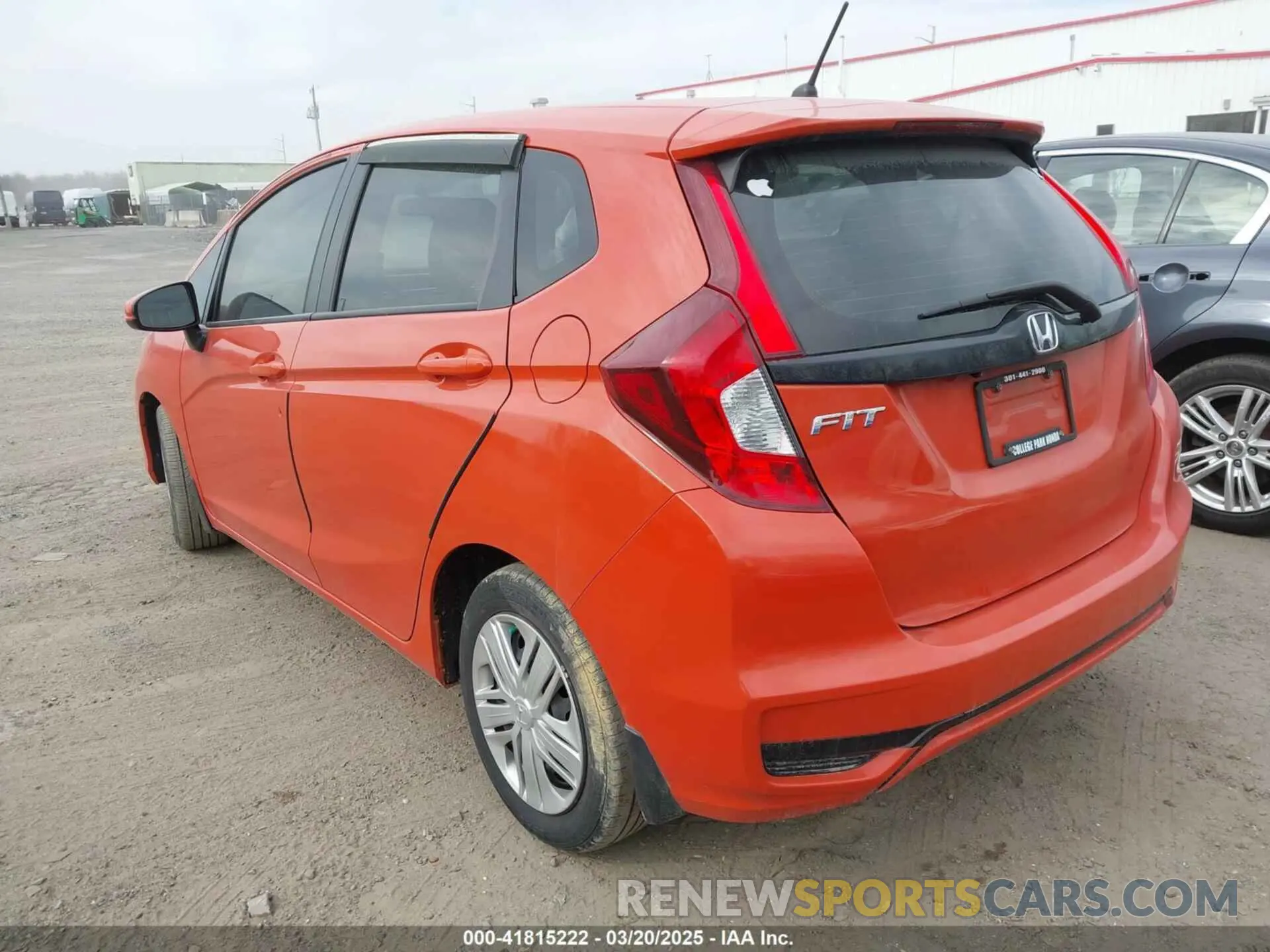 3 fotografías del automóvil dañado 3HGGK5H45LM710897 HONDA FIT 2020