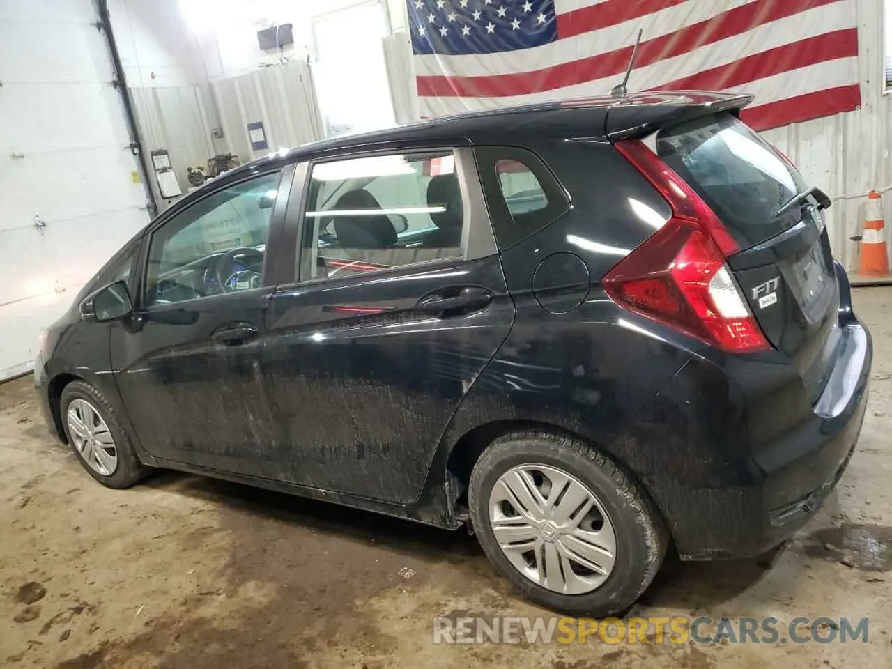 2 fotografías del automóvil dañado 3HGGK5H46LM713338 HONDA FIT 2020