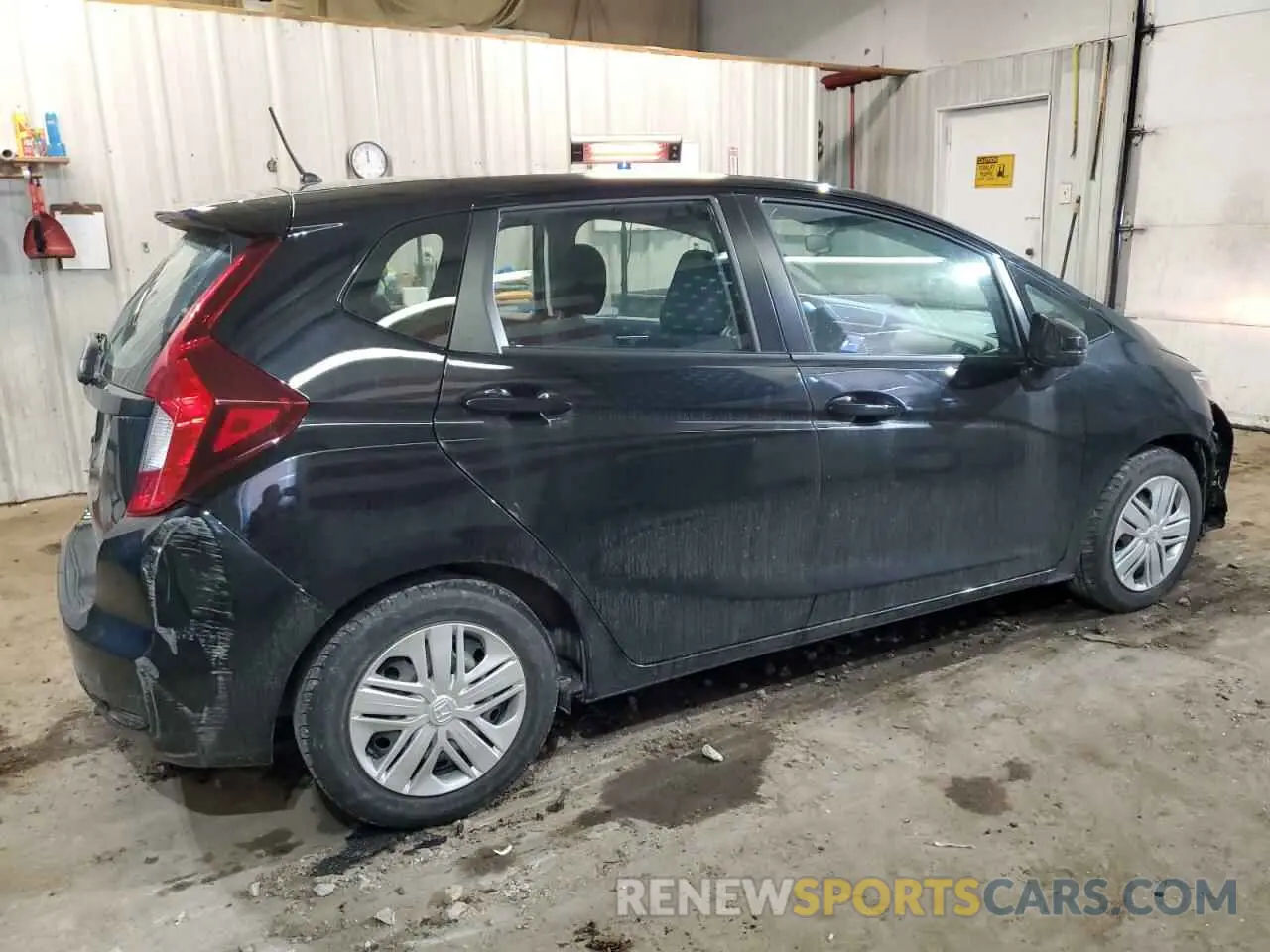3 fotografías del automóvil dañado 3HGGK5H46LM713338 HONDA FIT 2020