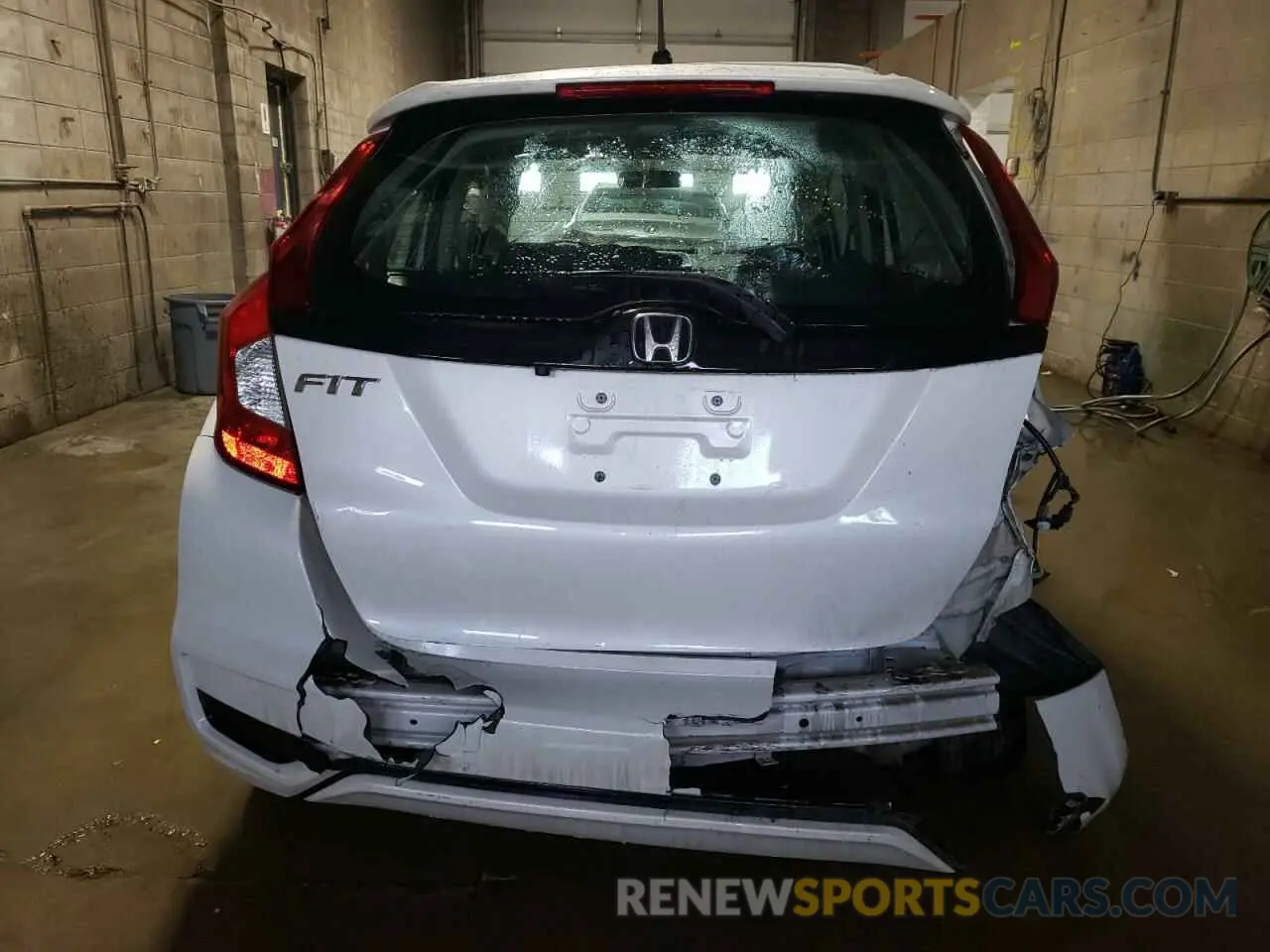 6 fotografías del automóvil dañado 3HGGK5H47LM711887 HONDA FIT 2020