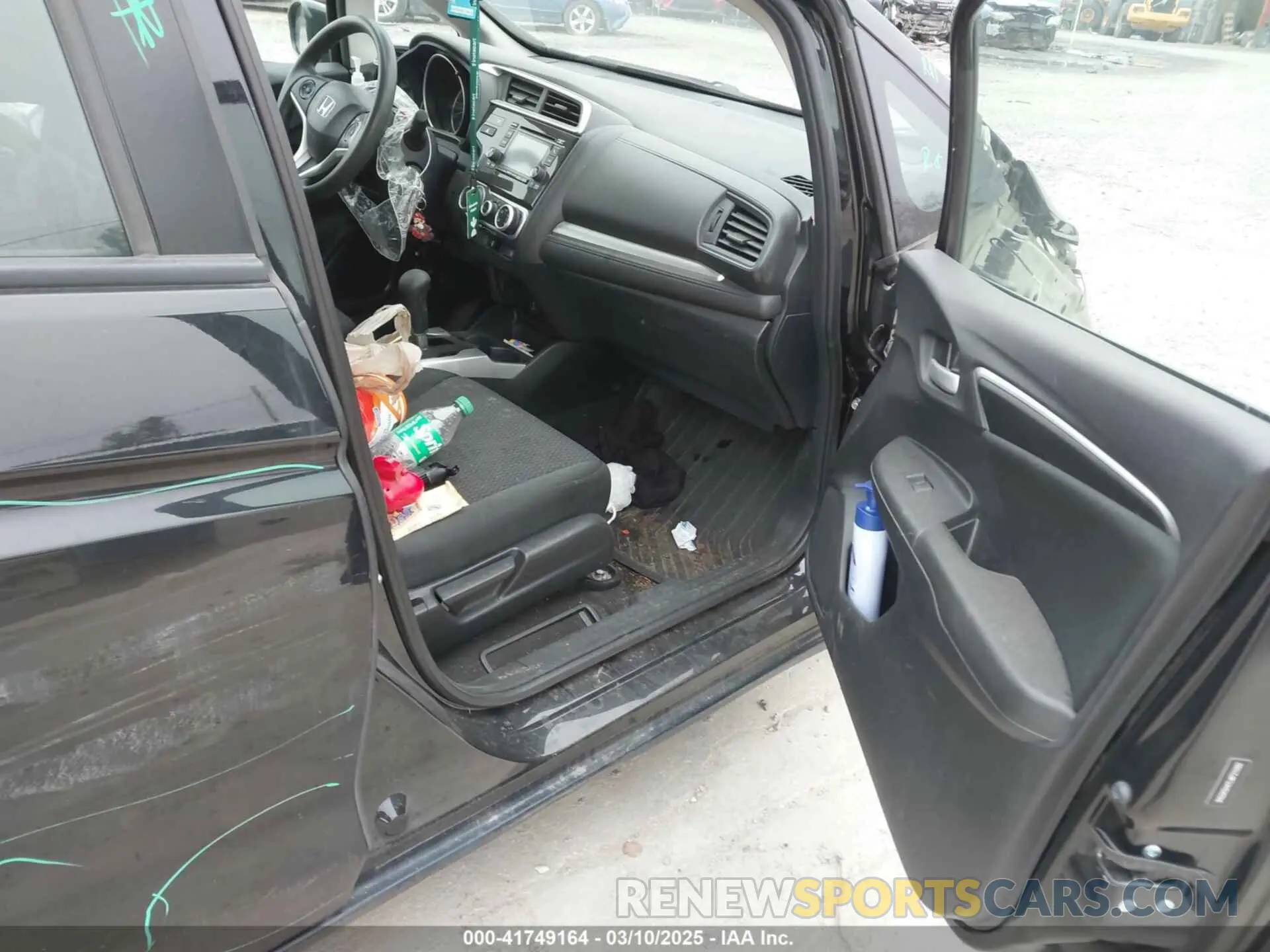 5 fotografías del automóvil dañado 3HGGK5H47LM721092 HONDA FIT 2020