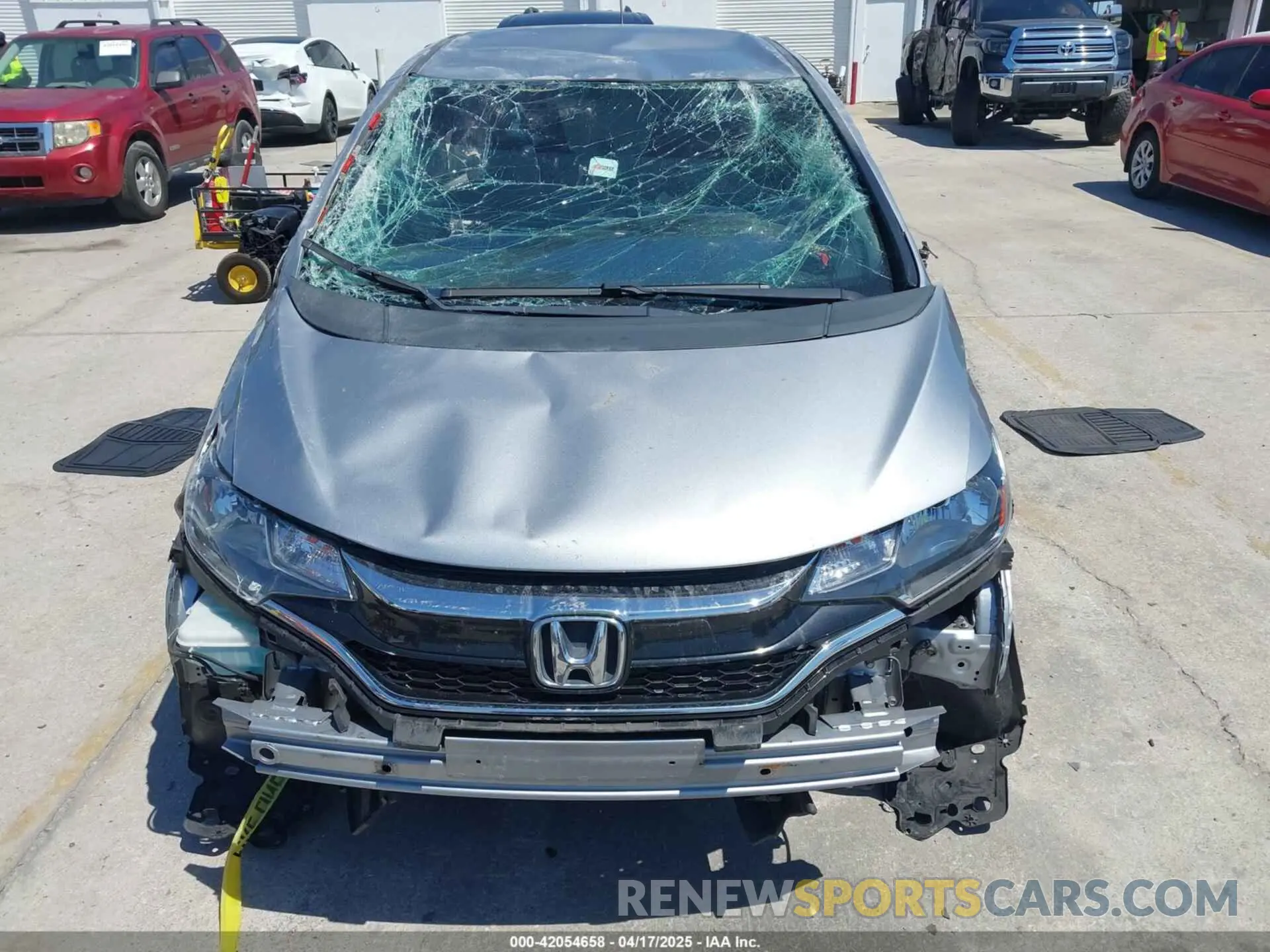 11 fotografías del automóvil dañado 3HGGK5H48LM732408 HONDA FIT 2020
