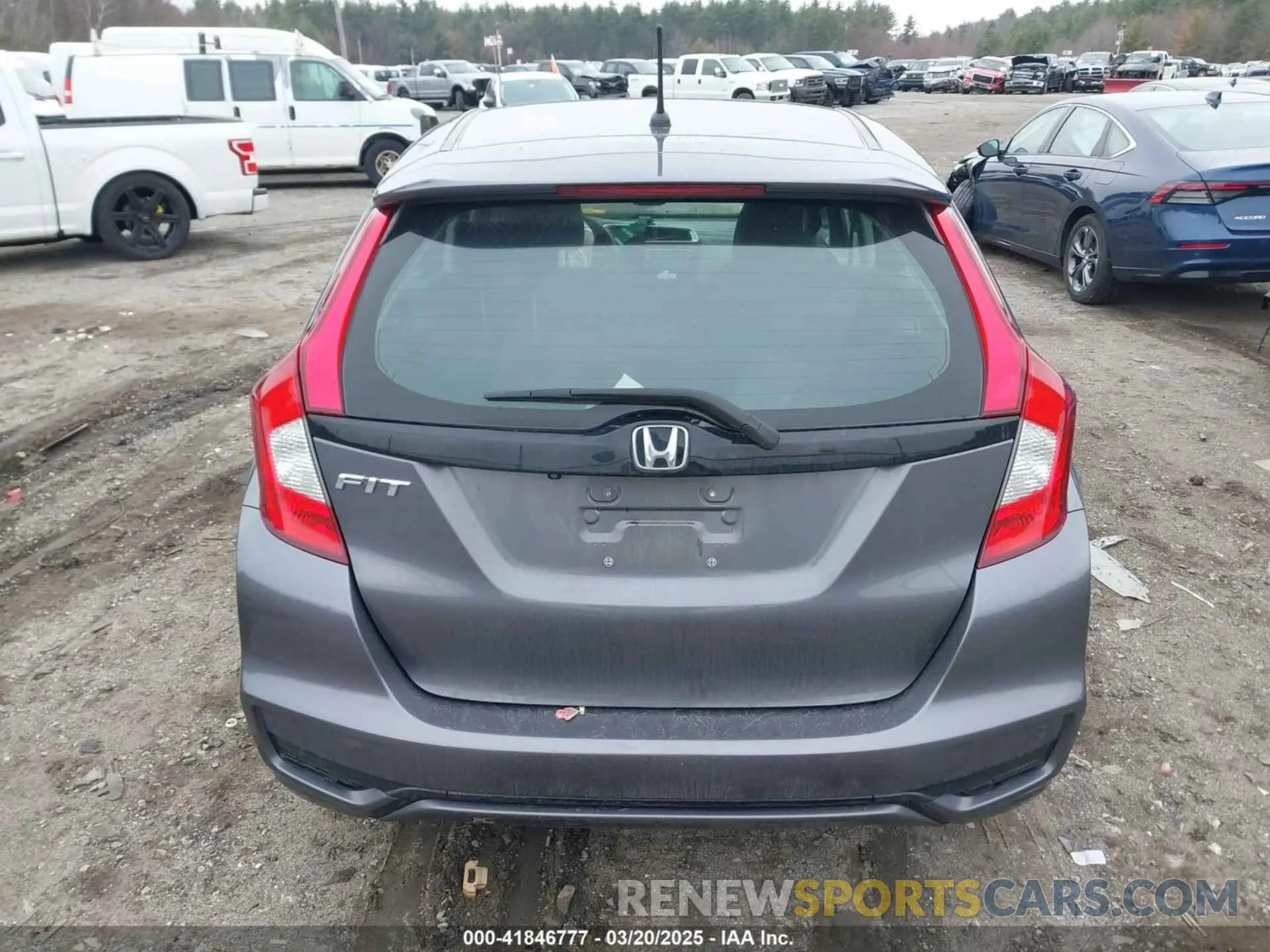16 fotografías del automóvil dañado 3HGGK5H49LM710739 HONDA FIT 2020