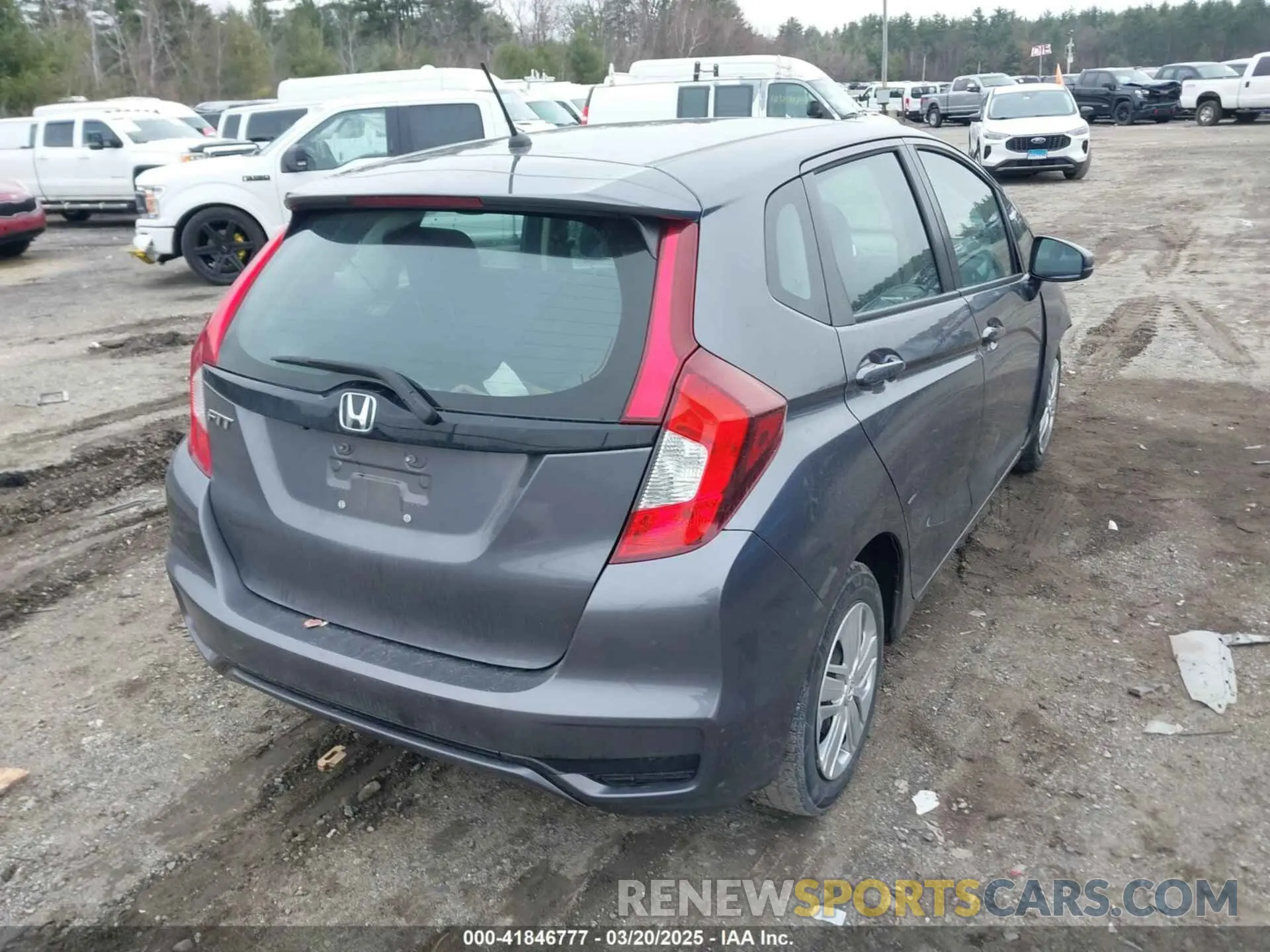 4 fotografías del automóvil dañado 3HGGK5H49LM710739 HONDA FIT 2020