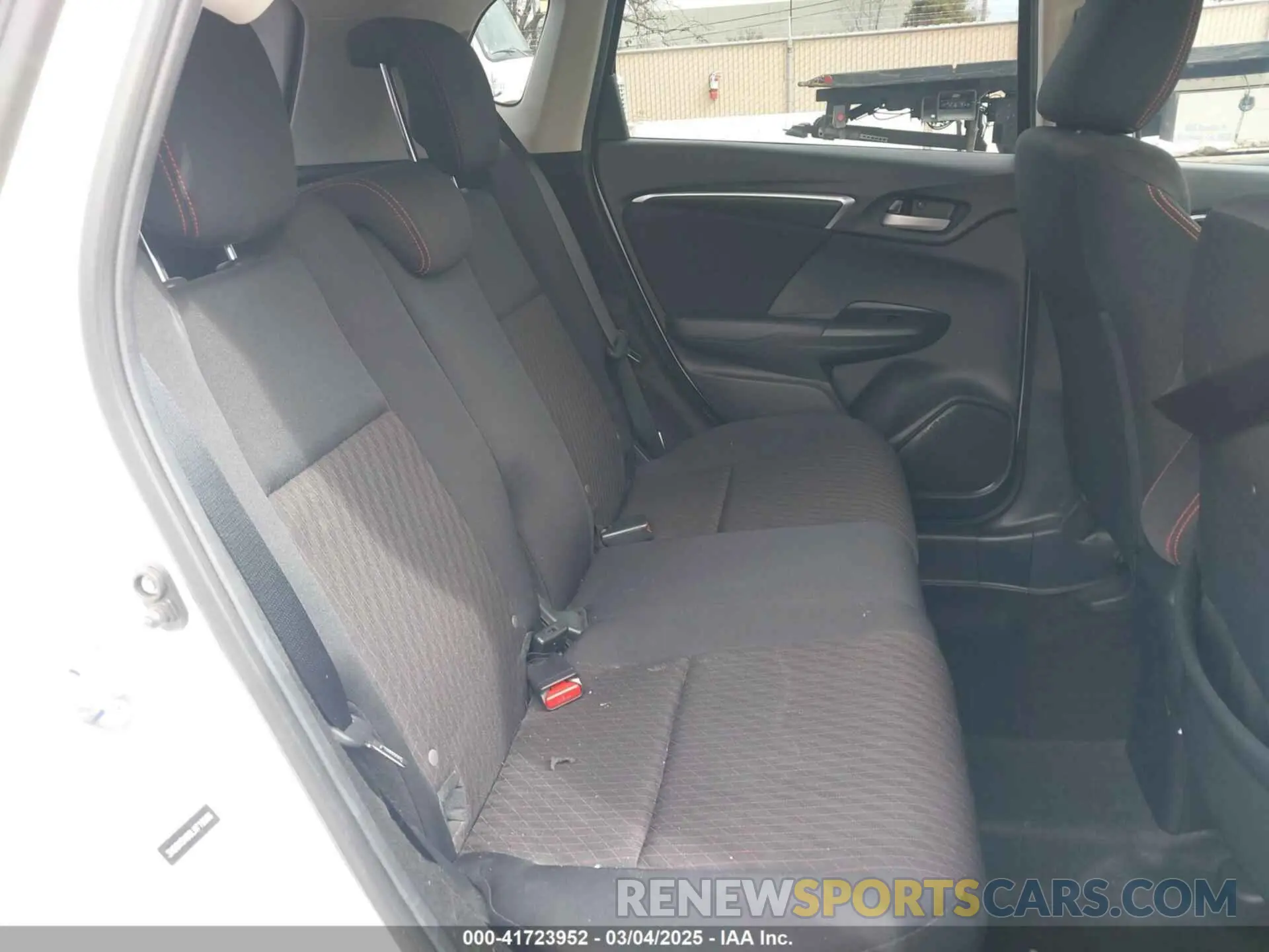 8 fotografías del automóvil dañado 3HGGK5H60LM719086 HONDA FIT 2020