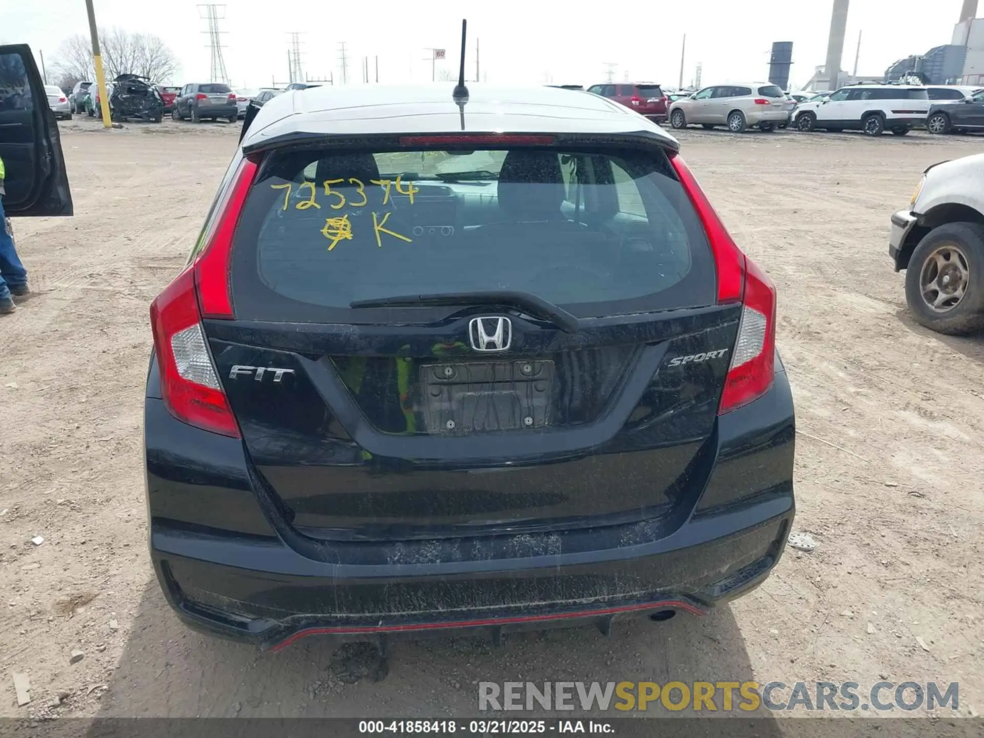 16 fotografías del automóvil dañado 3HGGK5H62LM725374 HONDA FIT 2020