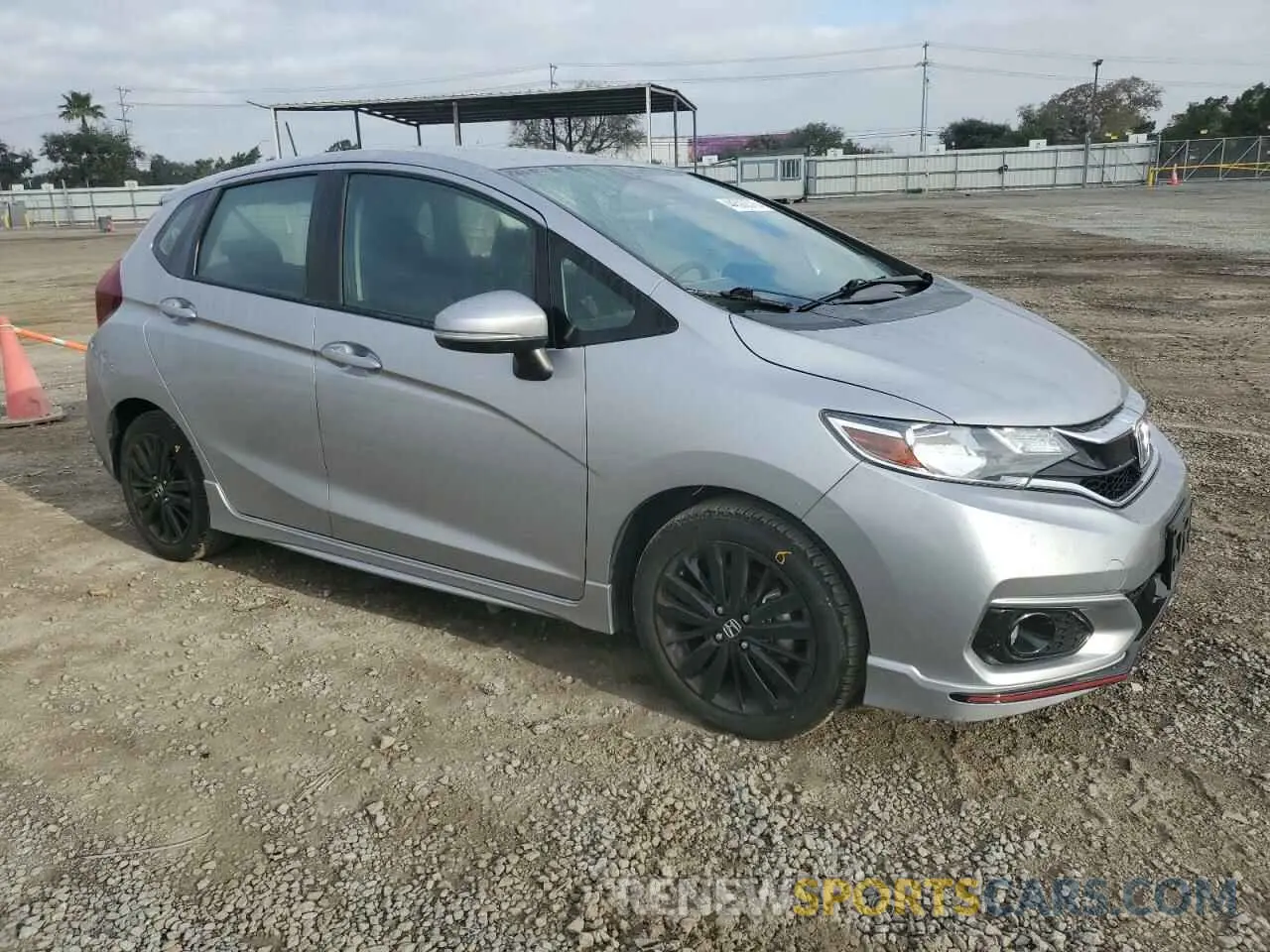 4 fotografías del automóvil dañado 3HGGK5H63LM728087 HONDA FIT 2020