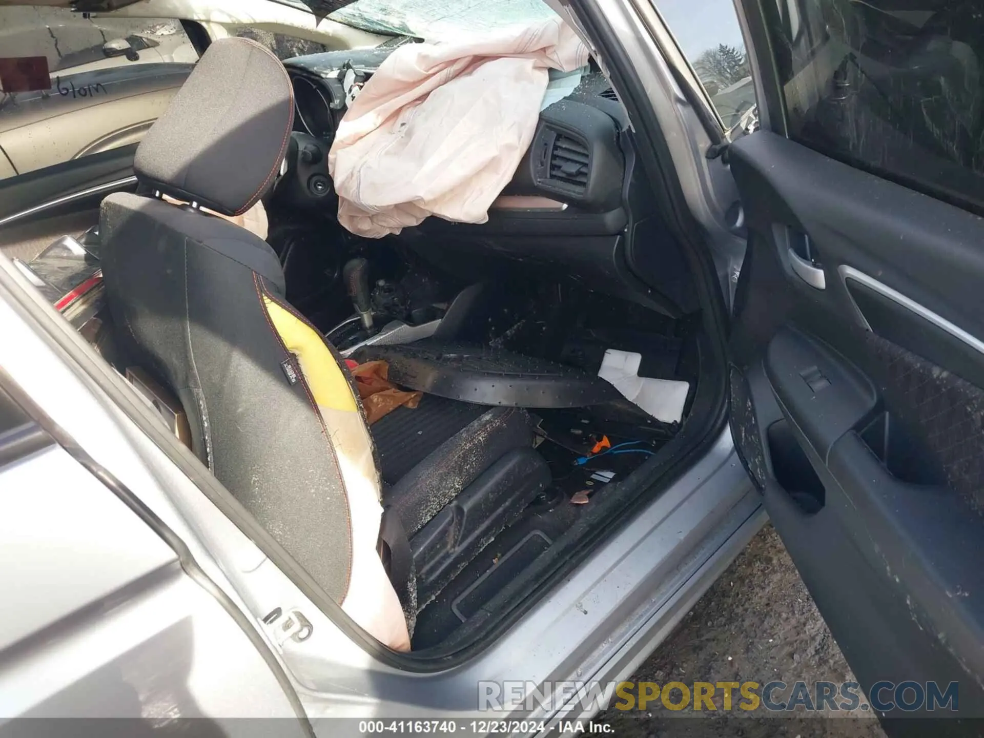 5 fotografías del automóvil dañado 3HGGK5H63LM734164 HONDA FIT 2020