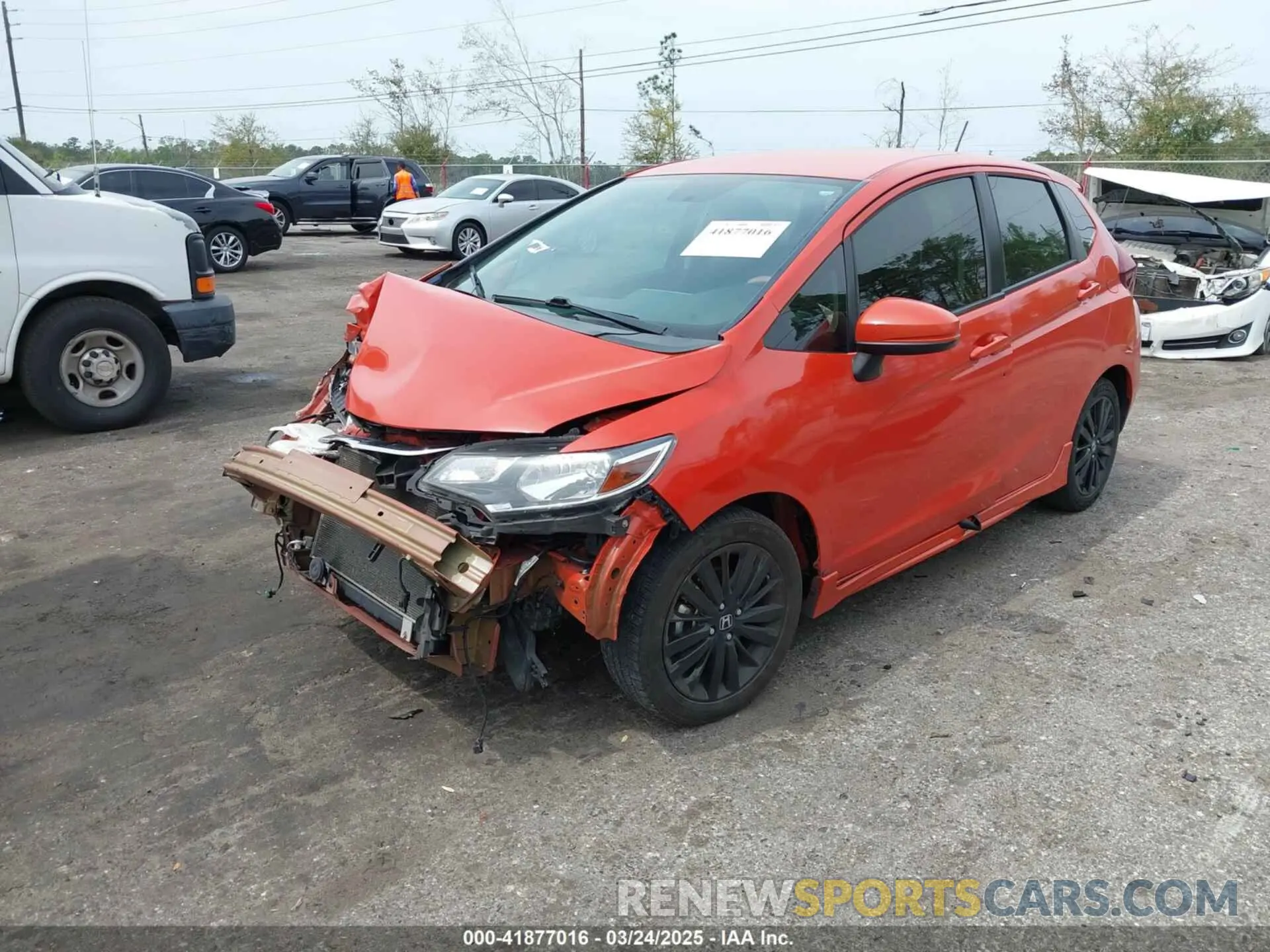 2 fotografías del automóvil dañado 3HGGK5H68LM726836 HONDA FIT 2020