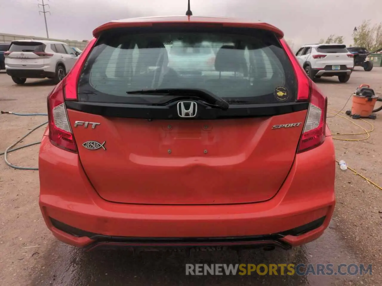 6 fotografías del automóvil dañado 3HGGK5H6XLM726840 HONDA FIT 2020