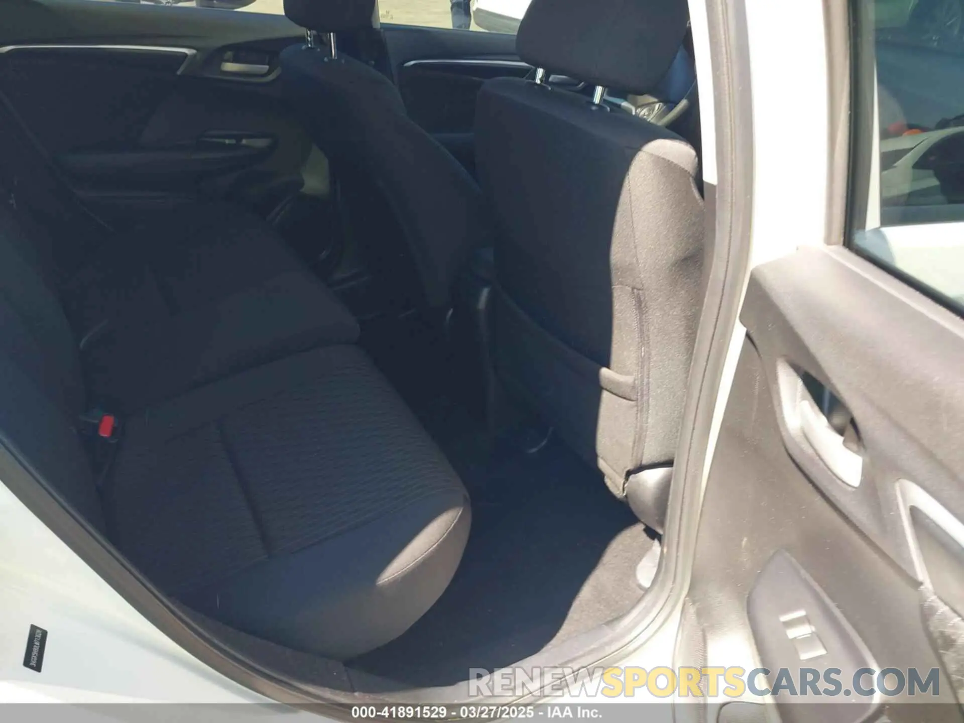 8 fotografías del automóvil dañado 3HGGK5H80LM713628 HONDA FIT 2020