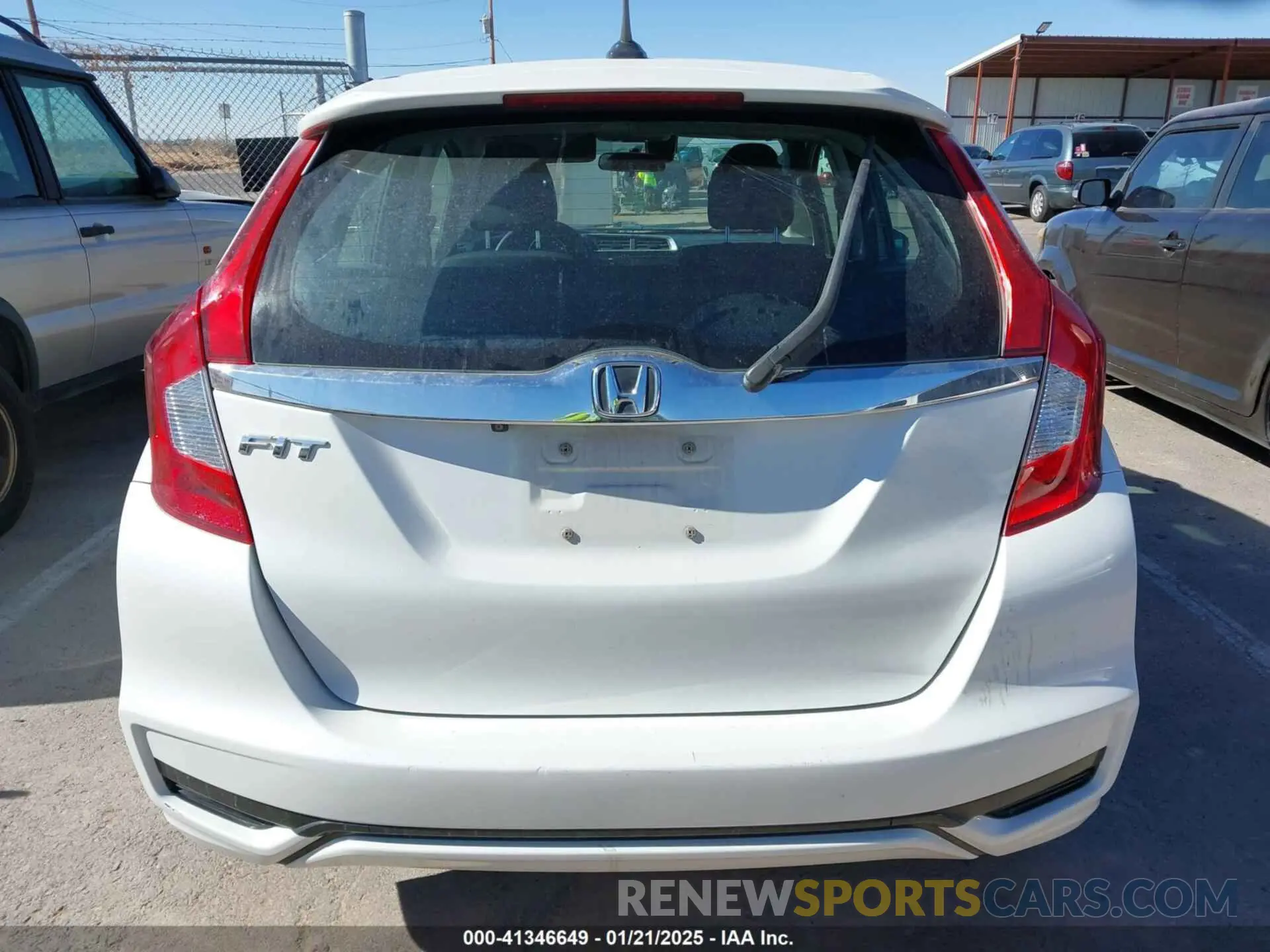16 fotografías del automóvil dañado 3HGGK5H82LM703165 HONDA FIT 2020
