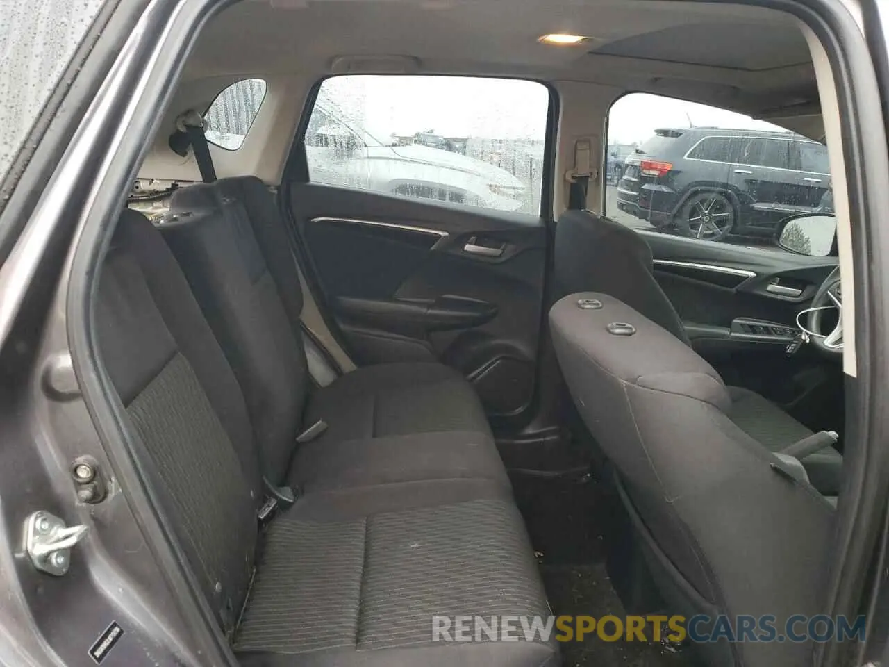 10 fotografías del automóvil dañado 3HGGK5H82LM715736 HONDA FIT 2020