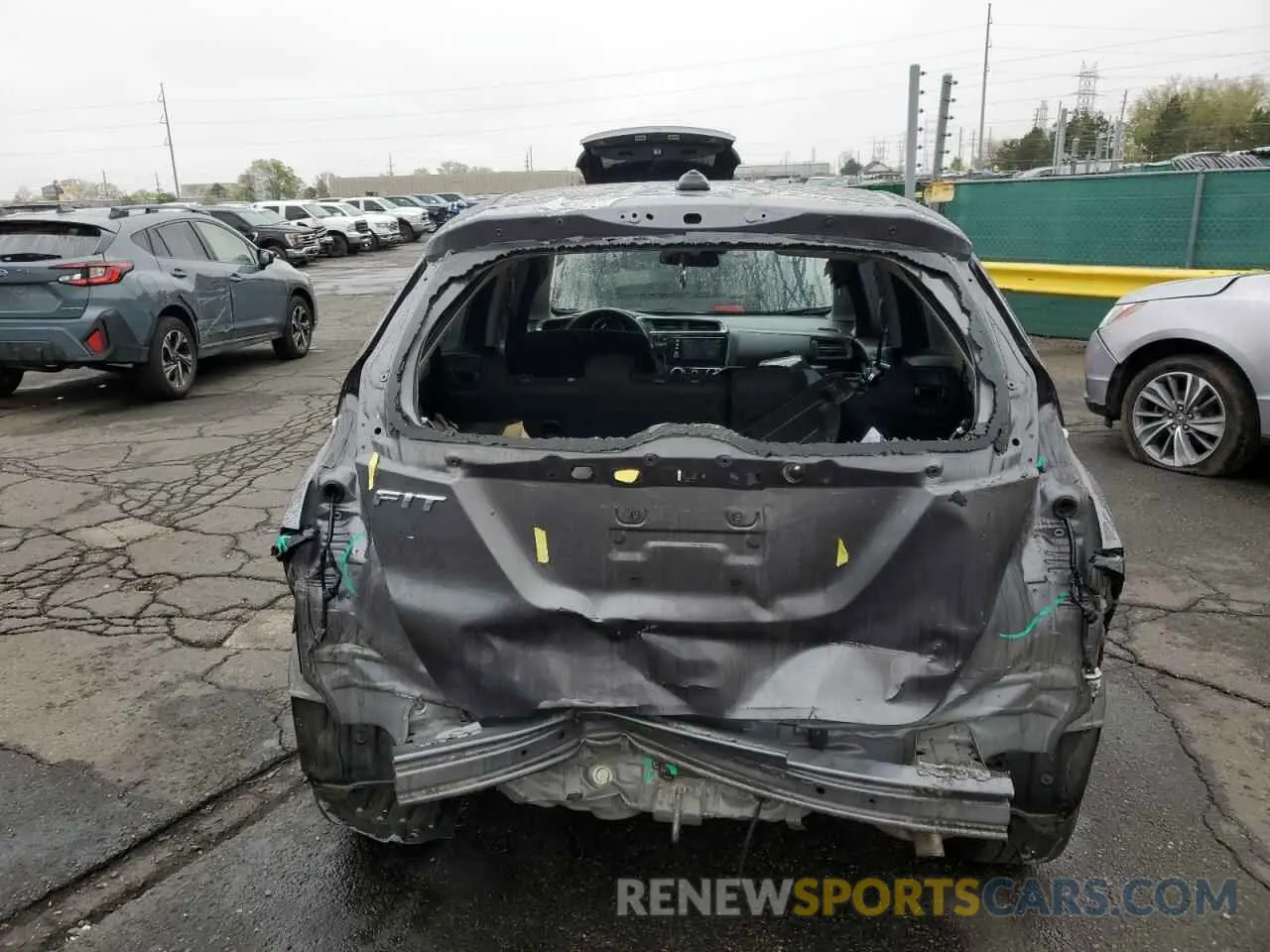 6 fotografías del automóvil dañado 3HGGK5H82LM715736 HONDA FIT 2020