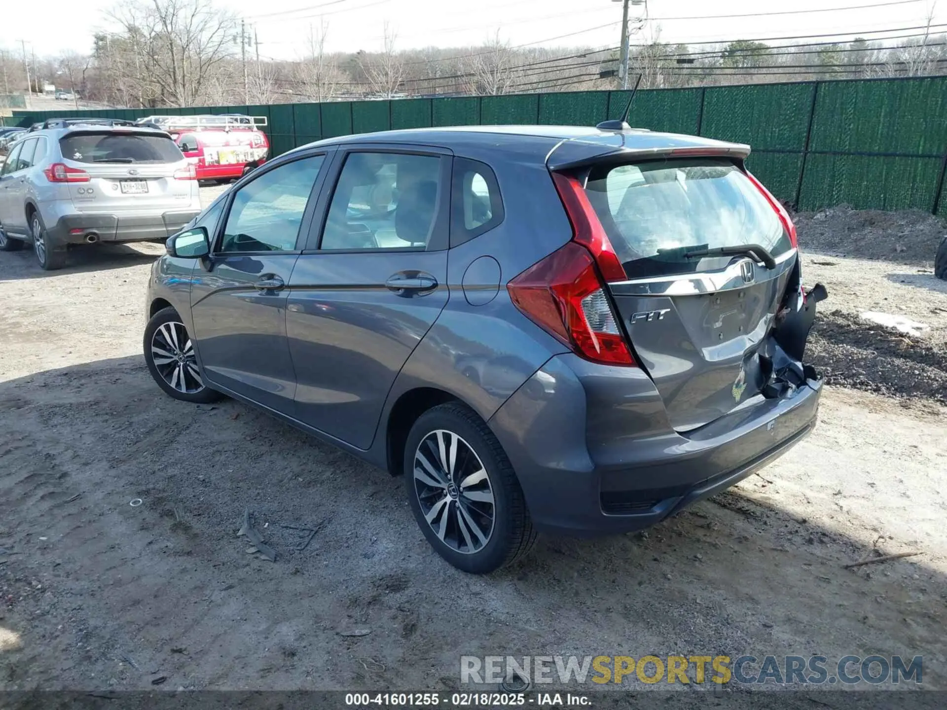 3 fotografías del automóvil dañado 3HGGK5H83LM712957 HONDA FIT 2020