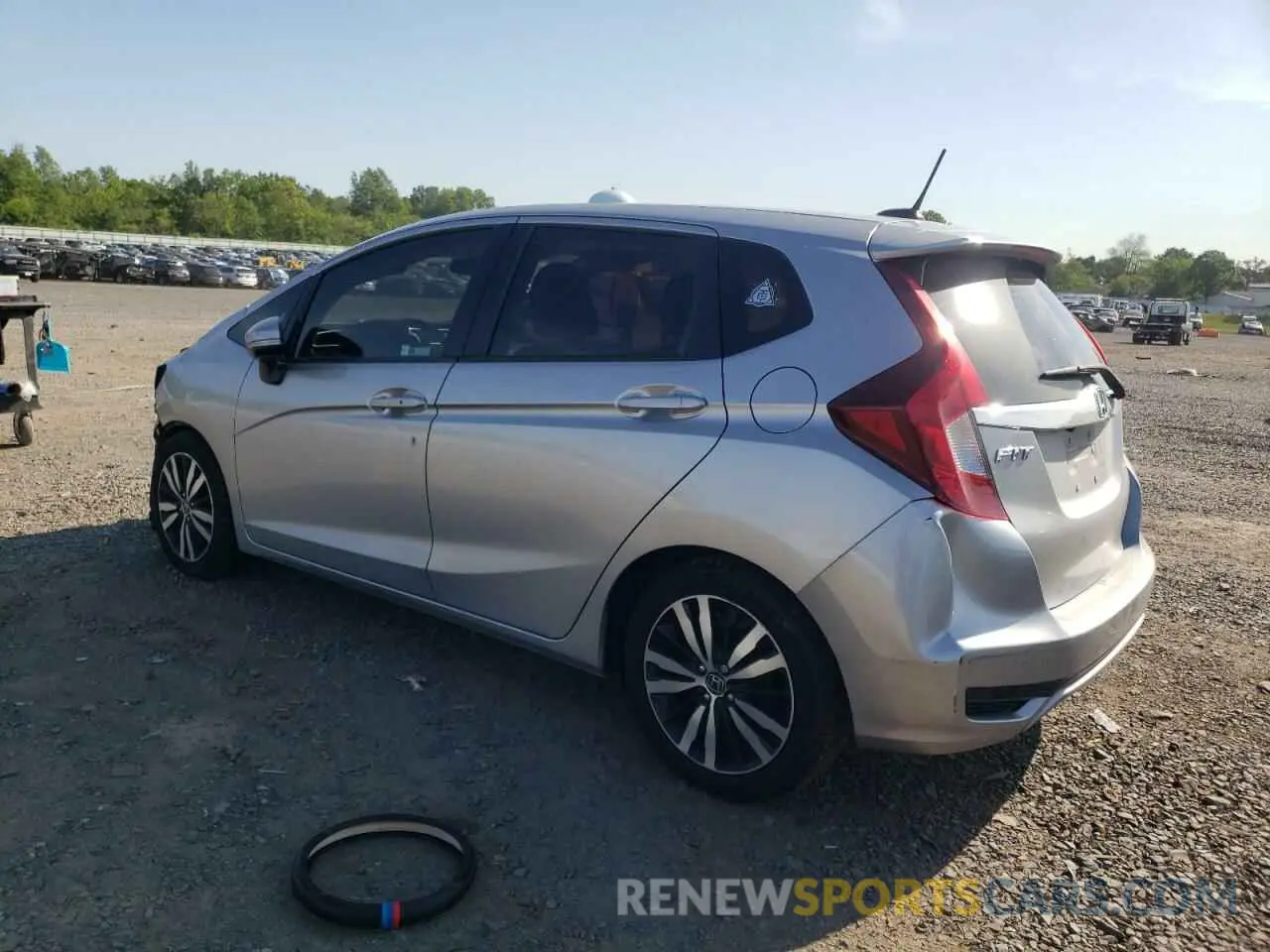 2 fotografías del automóvil dañado 3HGGK5H84LM733705 HONDA FIT 2020