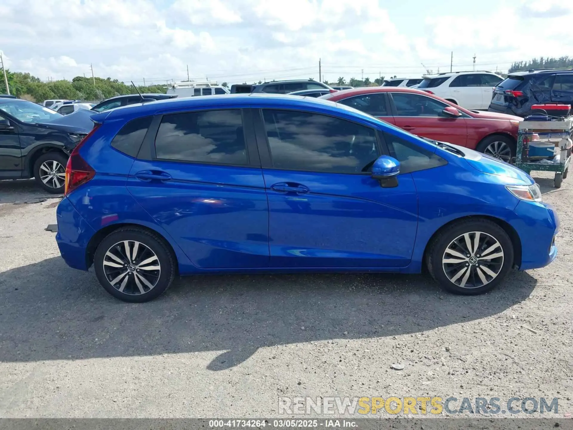 12 fotografías del automóvil dañado 3HGGK5H88LM701341 HONDA FIT 2020