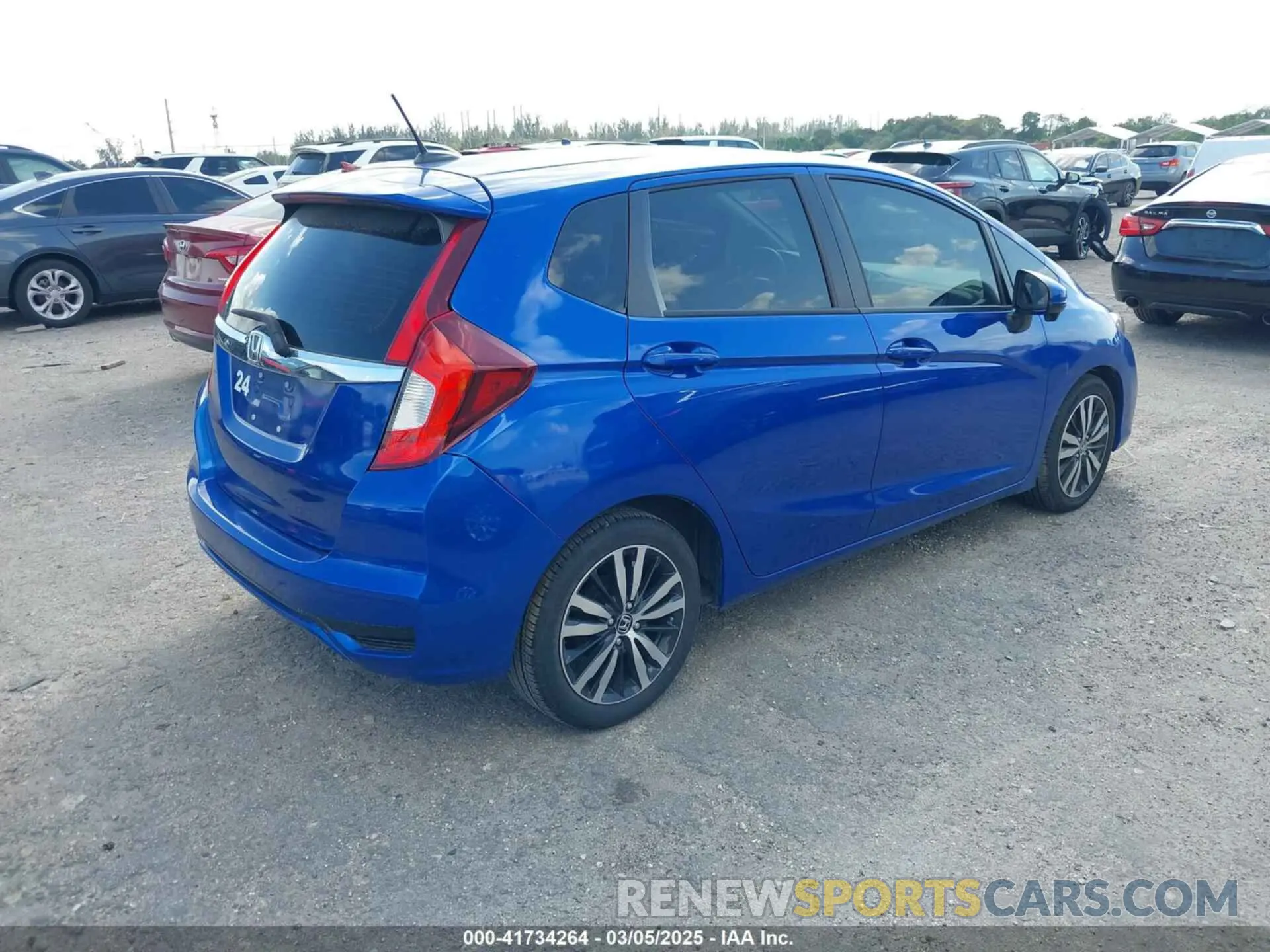 4 fotografías del automóvil dañado 3HGGK5H88LM701341 HONDA FIT 2020