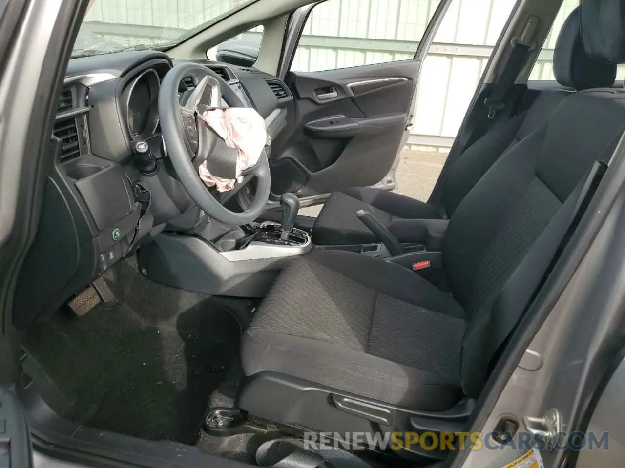 7 fotografías del automóvil dañado 3HGGK5H88LM727261 HONDA FIT 2020