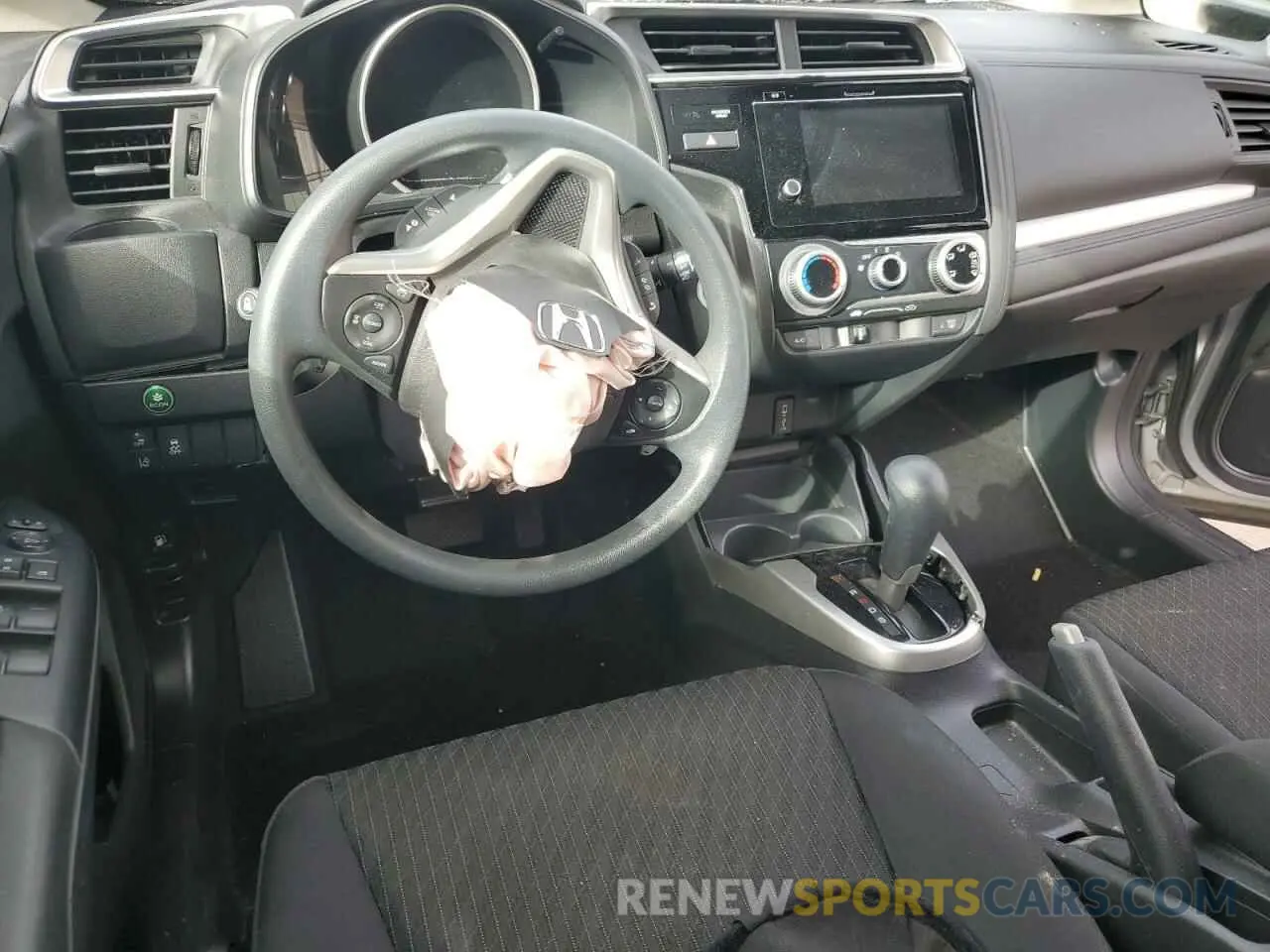 8 fotografías del automóvil dañado 3HGGK5H88LM727261 HONDA FIT 2020