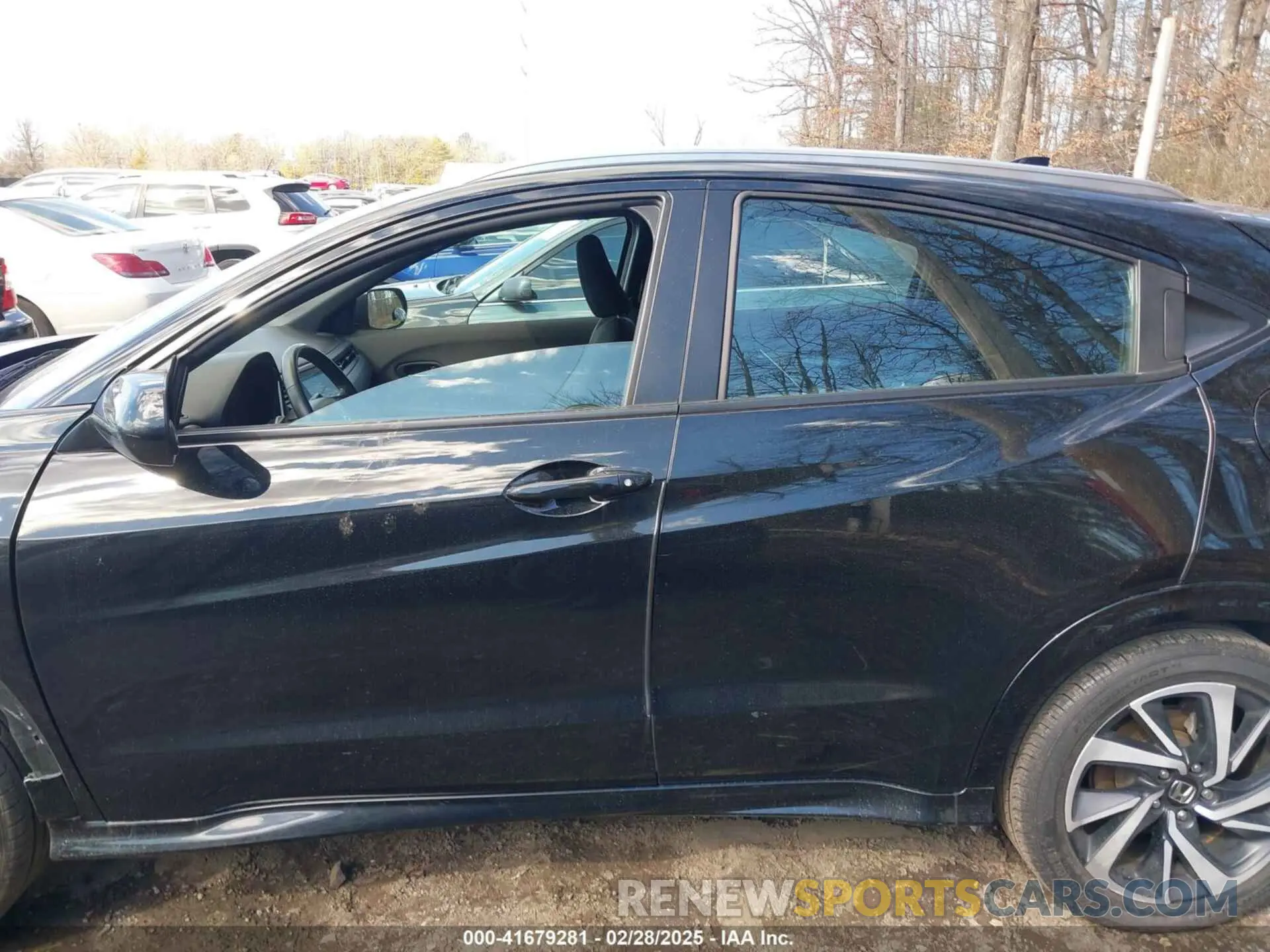 14 fotografías del automóvil dañado 3CZRU5H10KM726165 HONDA HR-V 2019