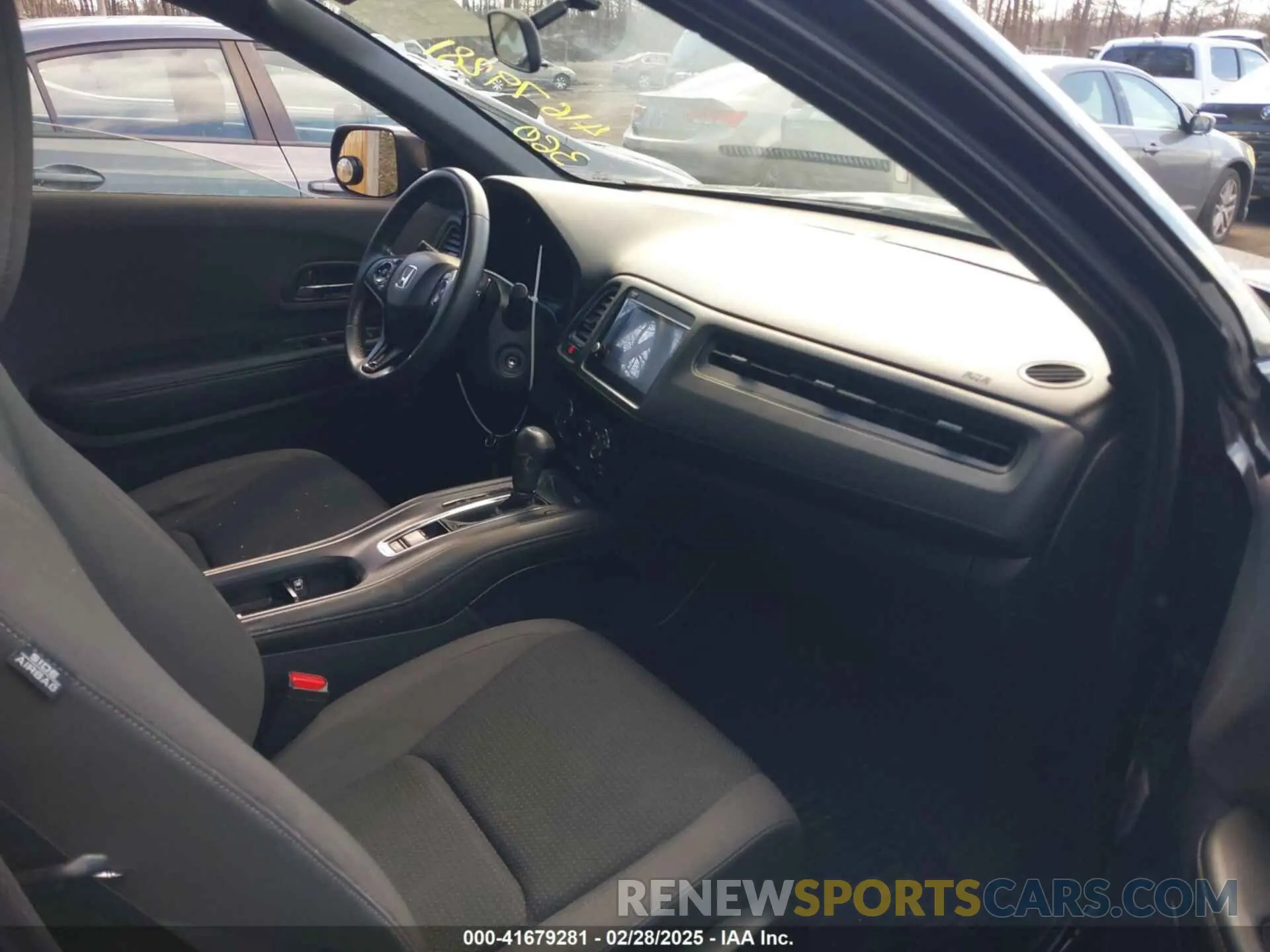 5 fotografías del automóvil dañado 3CZRU5H10KM726165 HONDA HR-V 2019